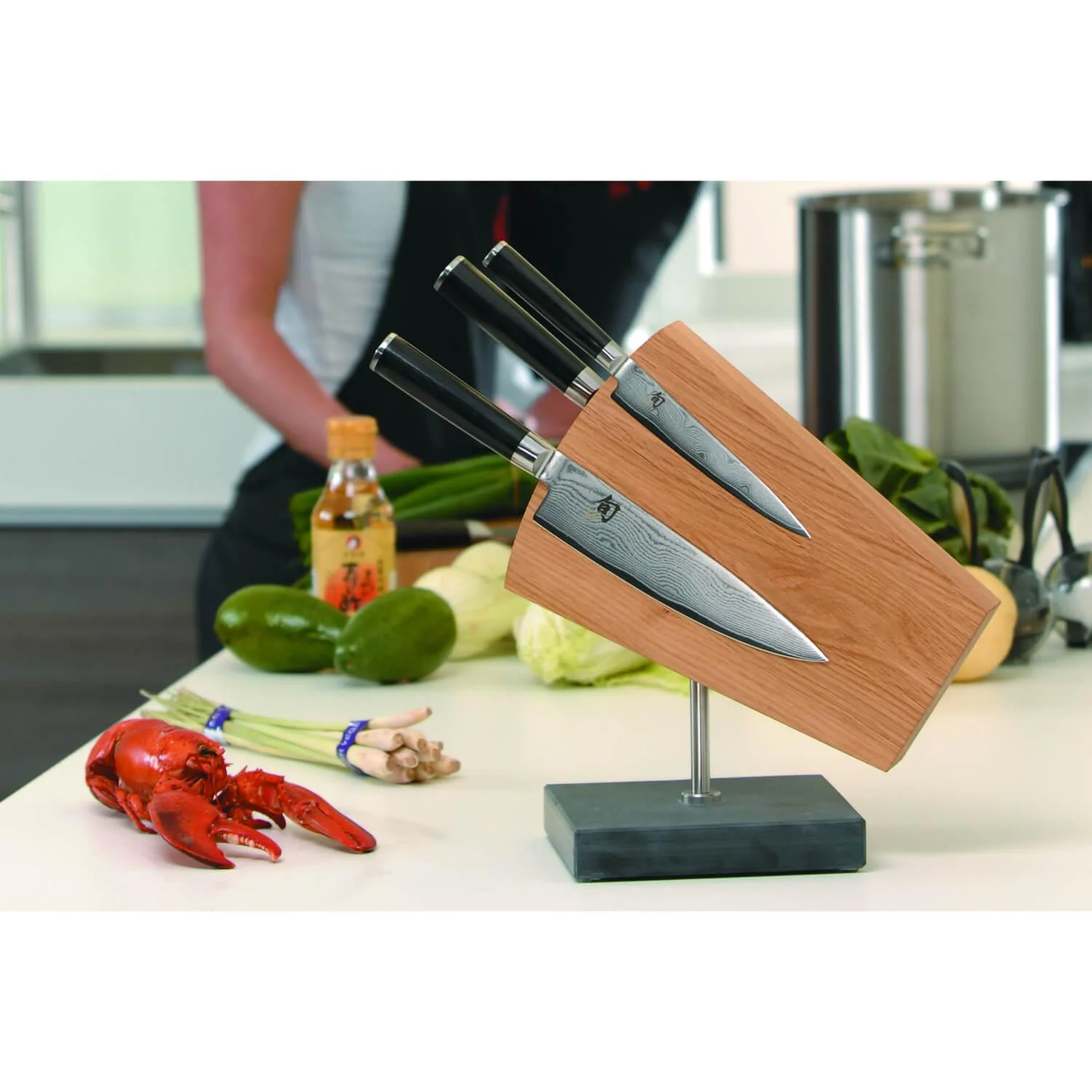 Kai Shun Classic Santoku Knife - 16.5cm - Image 6