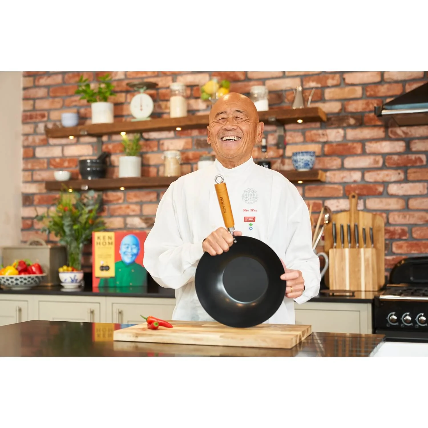 Ken Hom Classic 31cm 5-Piece Carbon Steel Non-Stick Wok Set - Image 4