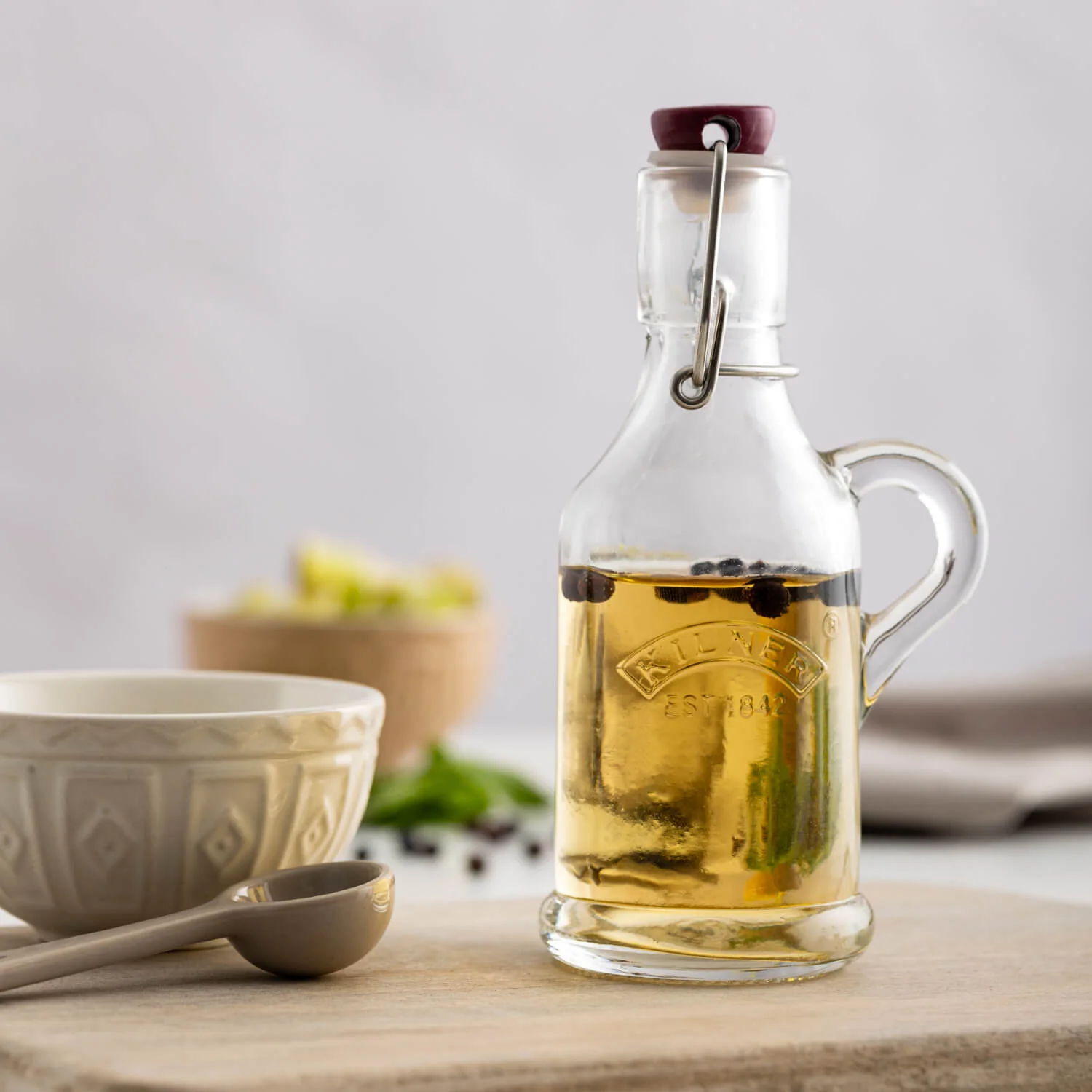 Kilner Glass Handled Clip Top Preserve Bottle - 200ml - Image 3