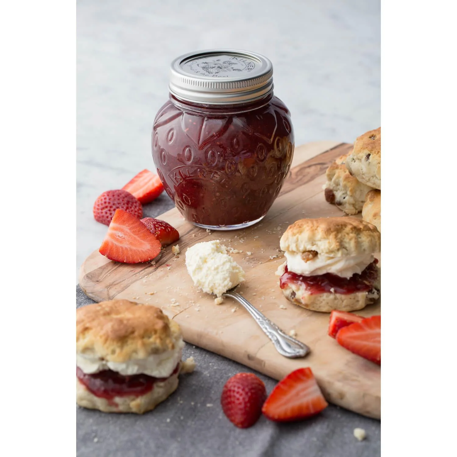 Kilner Glass Strawberry Preserve Jar - 400ml - Image 4