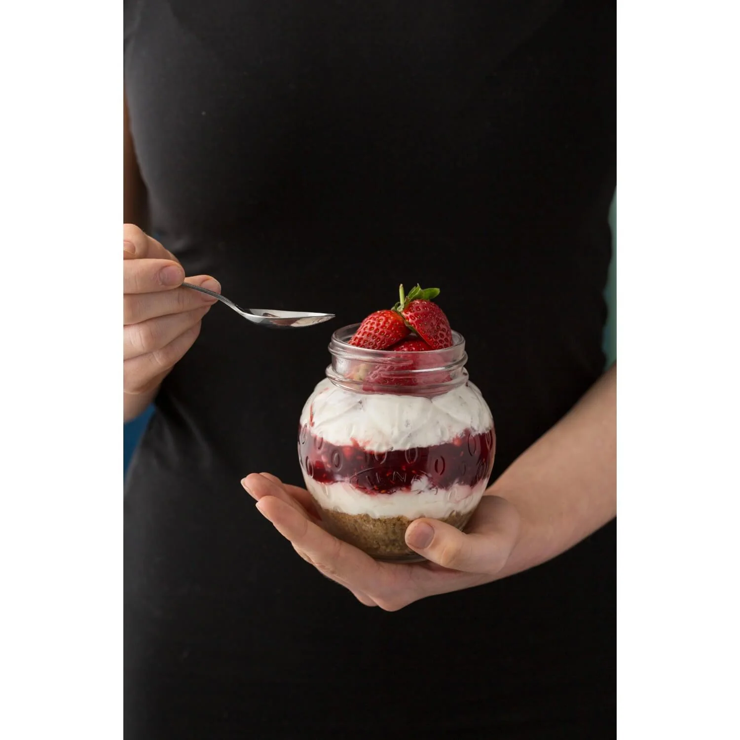 Kilner Glass Strawberry Preserve Jar - 400ml - Image 5