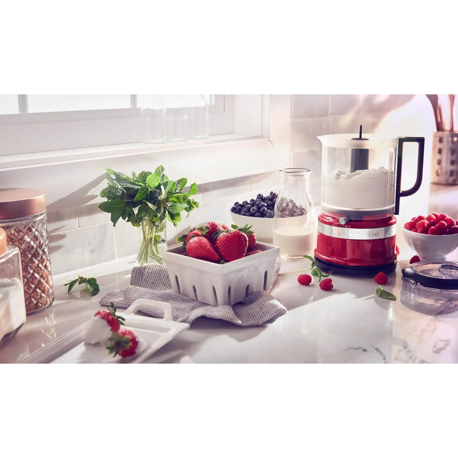 KitchenAid 5KFC0516BER Food Chopper - Empire Red - Image 9