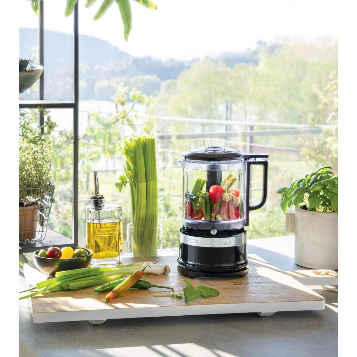 KitchenAid 5KFC0516BOB Food Chopper - Onyx Black - Image 13