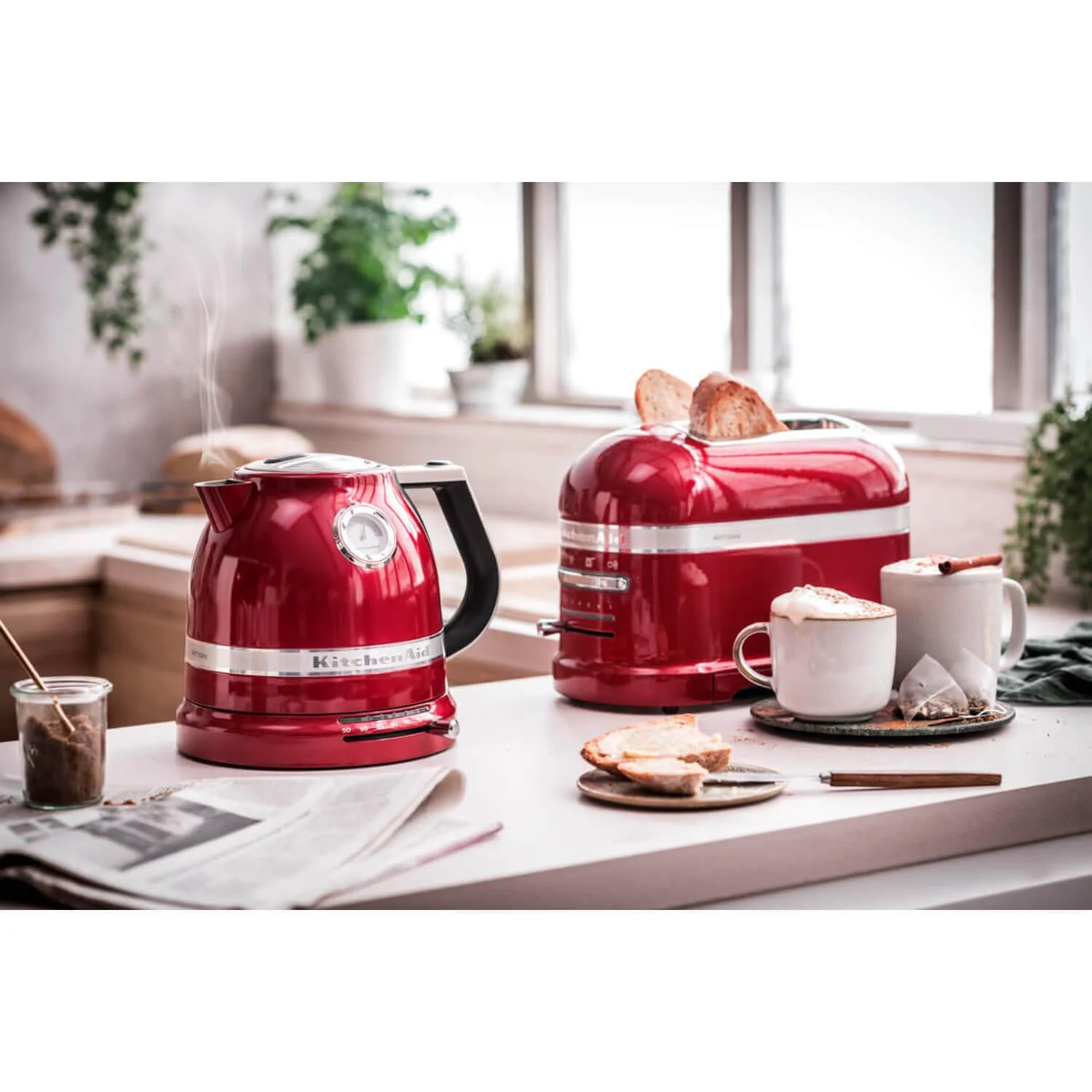 KitchenAid Artisan 5KMT2204BCA 2 Slice Toaster - Candy Apple - Image 8