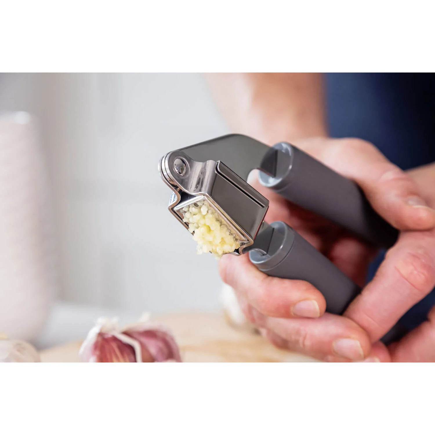 KitchenAid Soft Grip Garlic Press - Charcoal Grey - Image 4