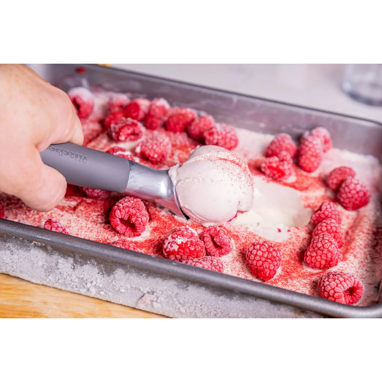 KitchenAid Soft Grip Ice Cream Scoop - Charcoal Grey - Image 6