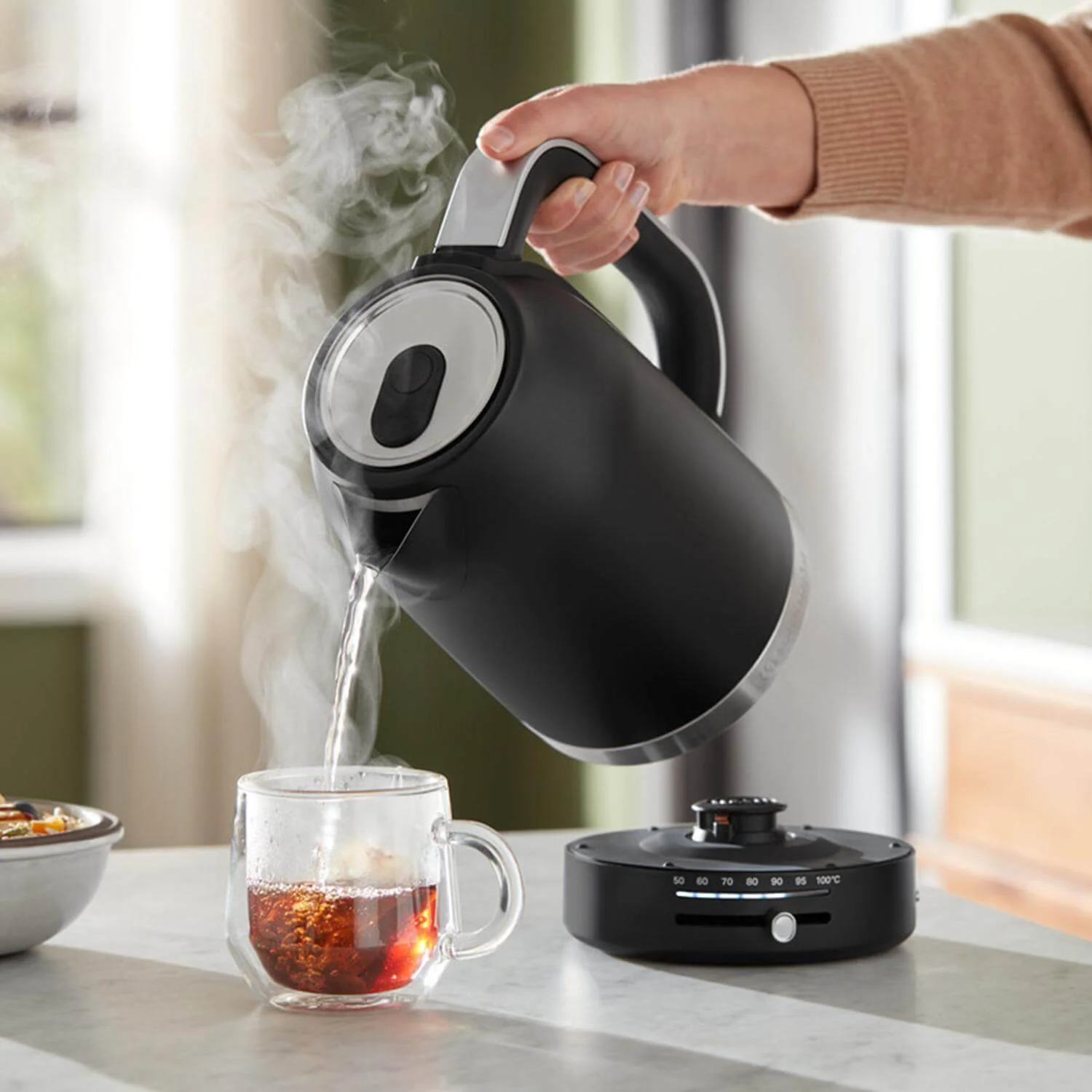 KitchenAid Variable Temperature 5KEK1701BBM 1.7 Litre Kettle - Matt Black - Image 5