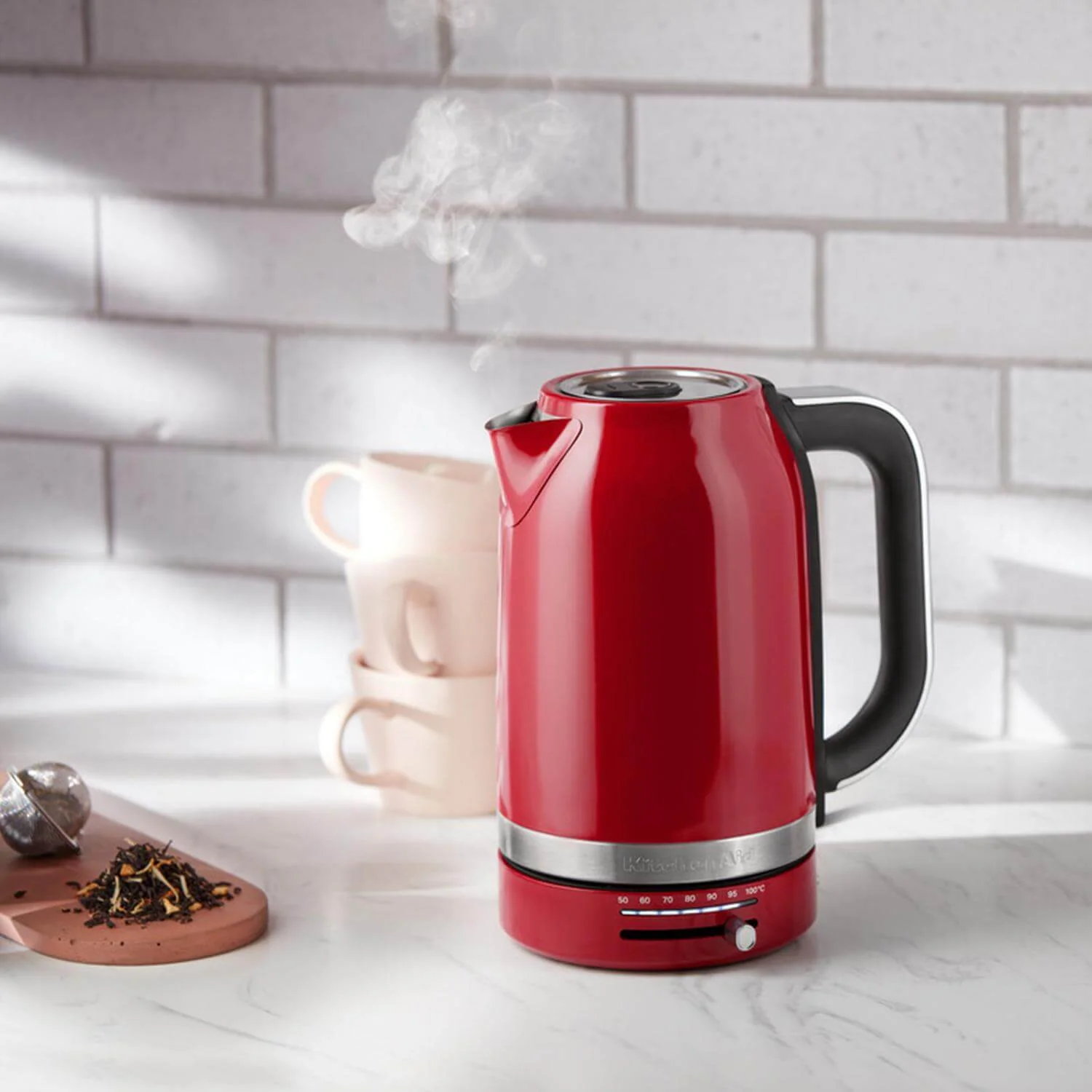 KitchenAid Variable Temperature 5KEK1701BER 1.7 Litre Kettle - Empire Red - Image 4