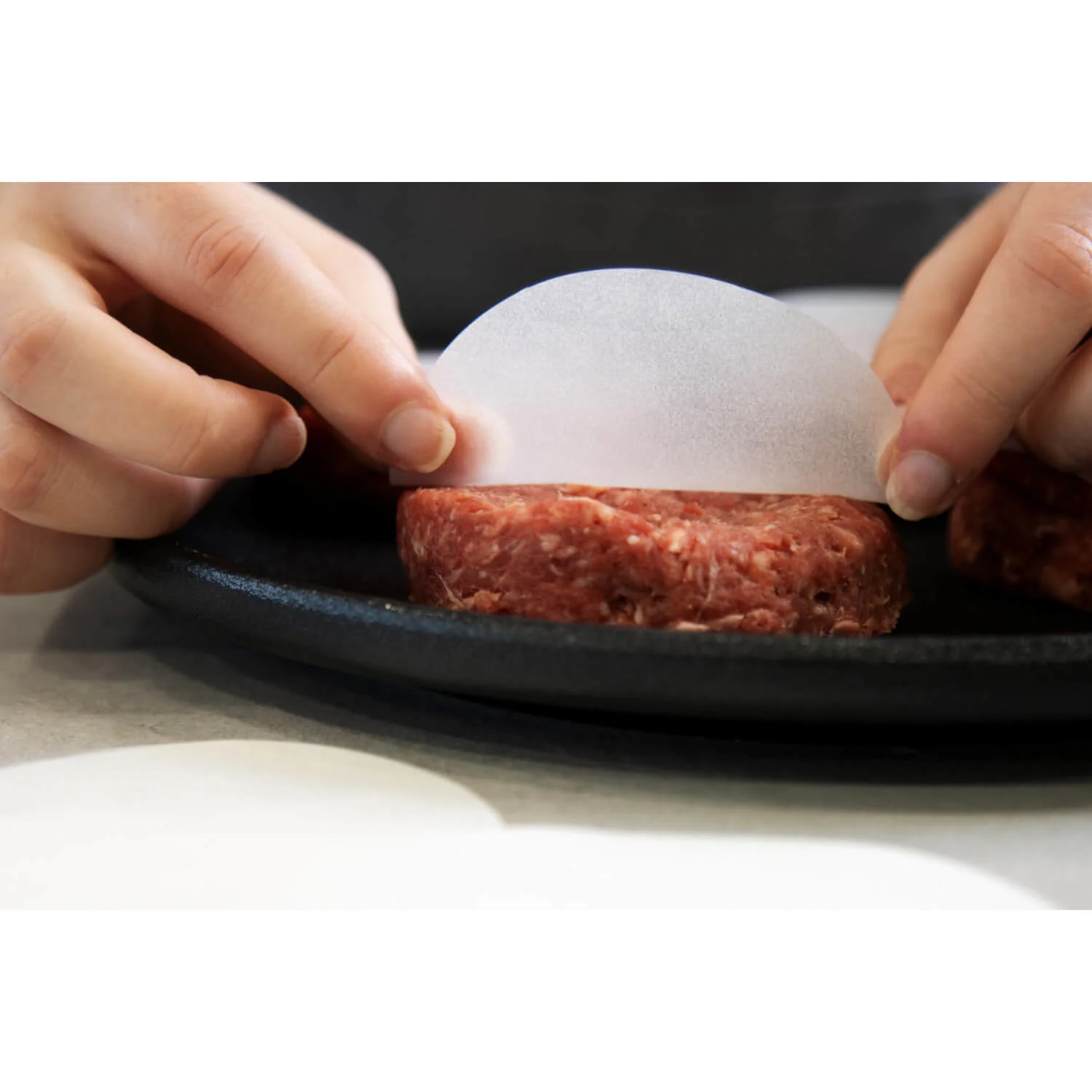 KitchenCraft Burger Maker Wax Discs - 250 Pack - Image 3