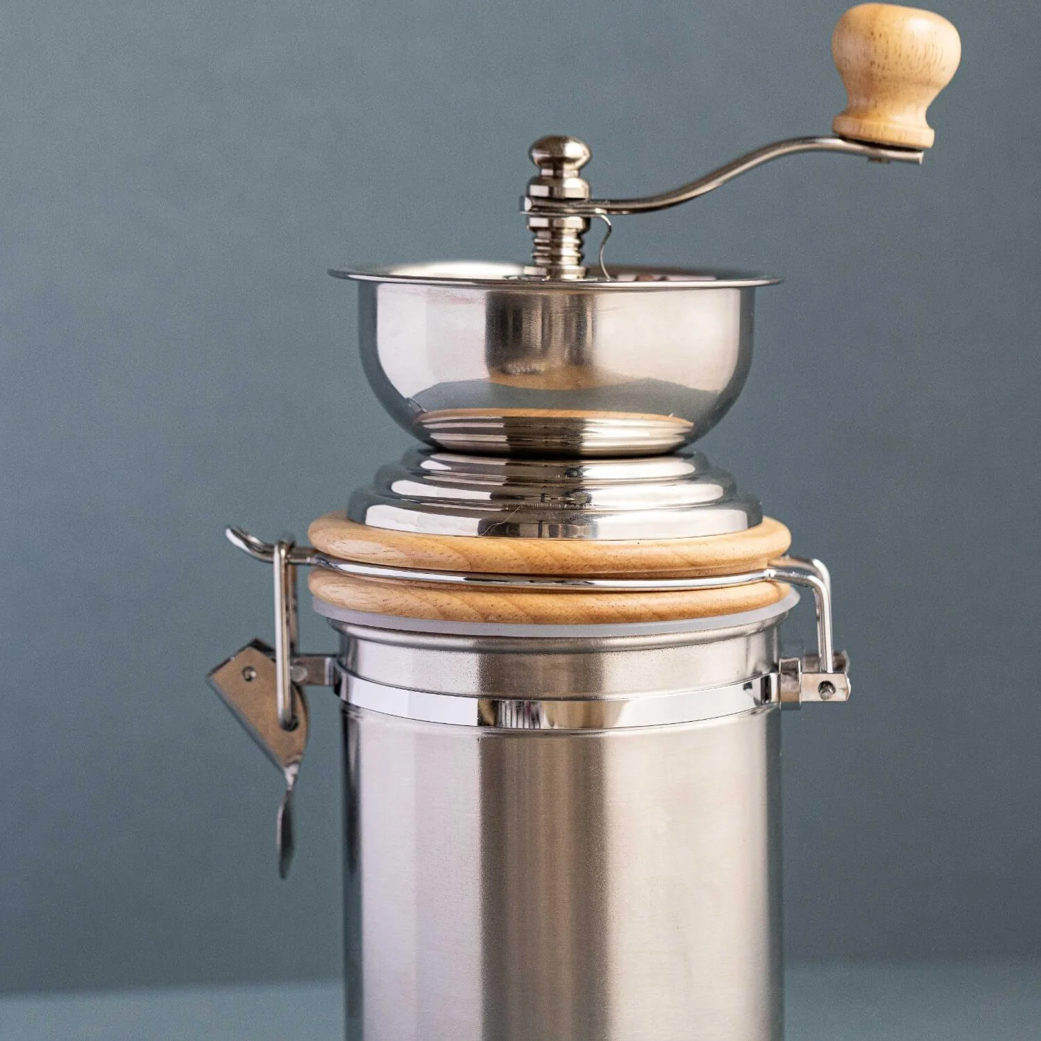 La Cafetière Stainless Steel Manual Coffee Grinder - Silver - Image 6