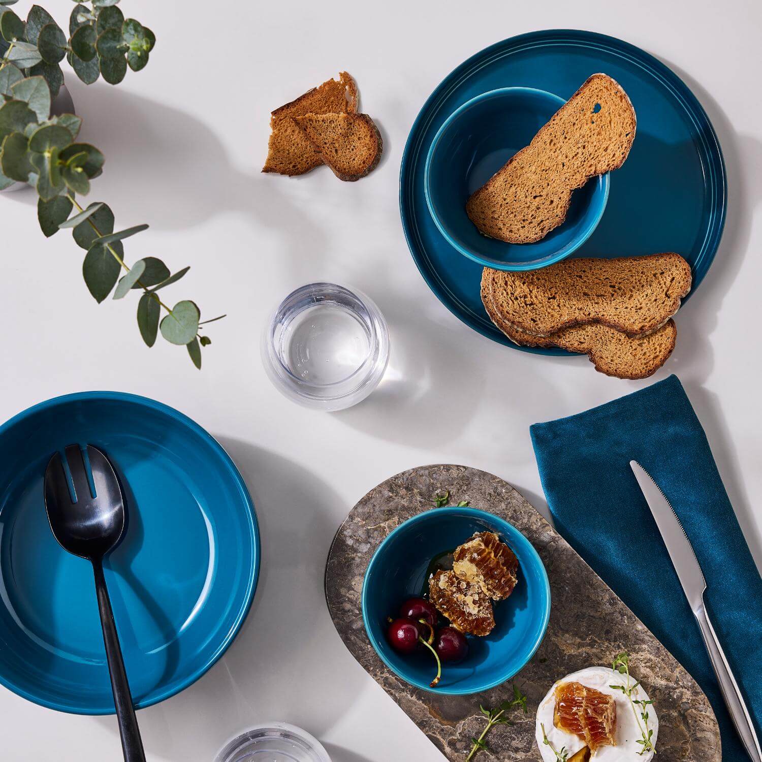 Le Creuset 12cm Stoneware Round Coupe Snack Bowl - Deep Teal - Image 5