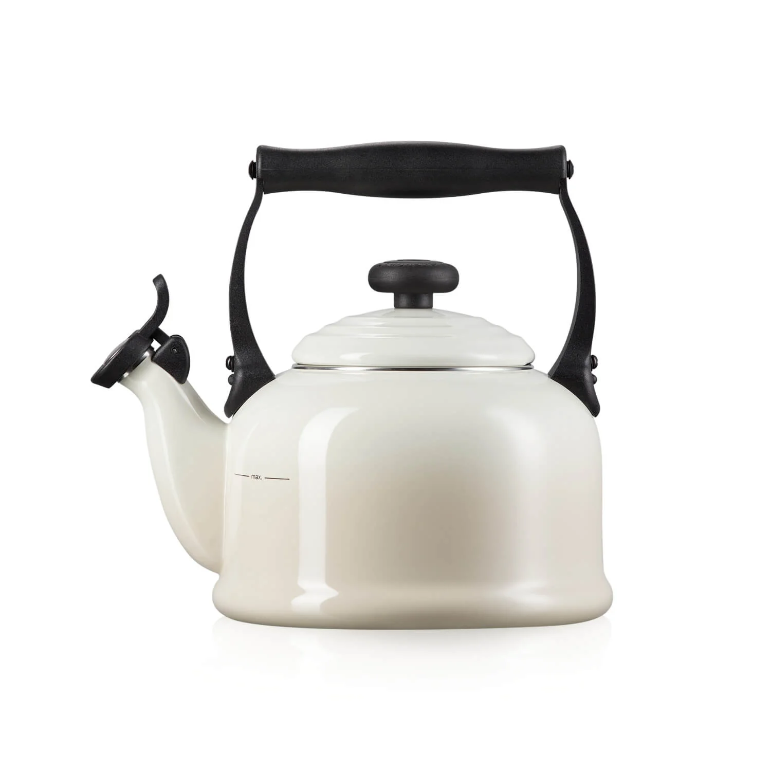 Le Creuset Traditional Stove Top Kettle - Meringue - Image 2