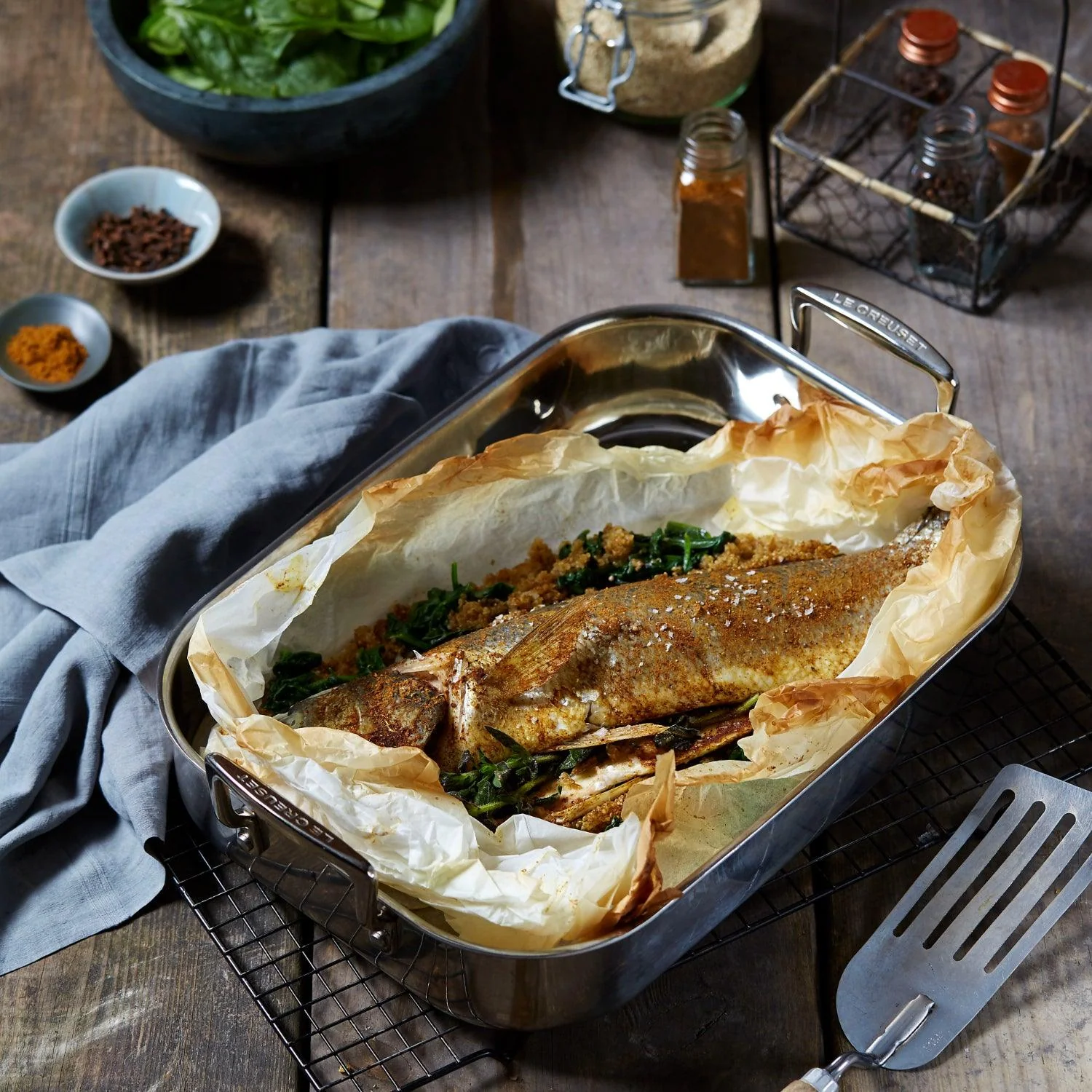 Le Creuset 3-Ply Stainless Steel Rectangular Roaster - 35cm - Image 5