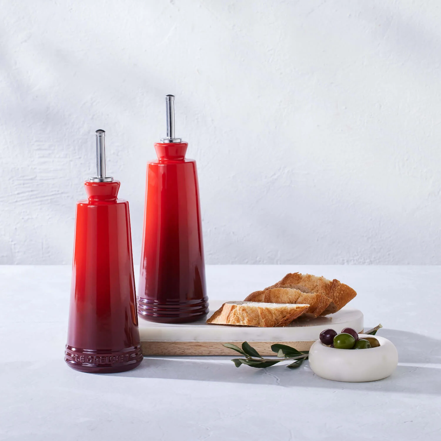 Le Creuset 300ml Stoneware Oil & Vinegar Set - Cerise - Image 4