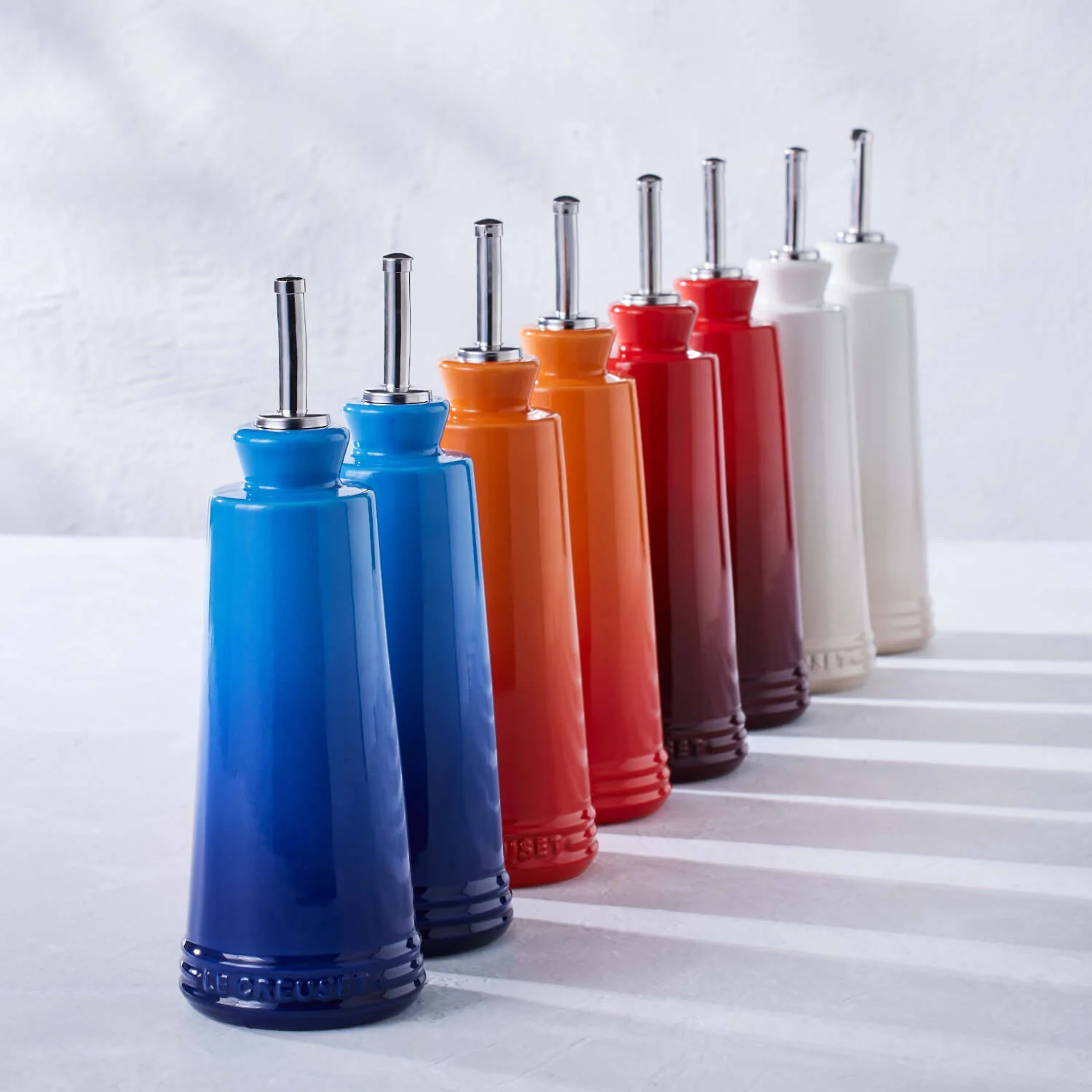 Le Creuset 300ml Stoneware Oil & Vinegar Set - Meringue - Image 5