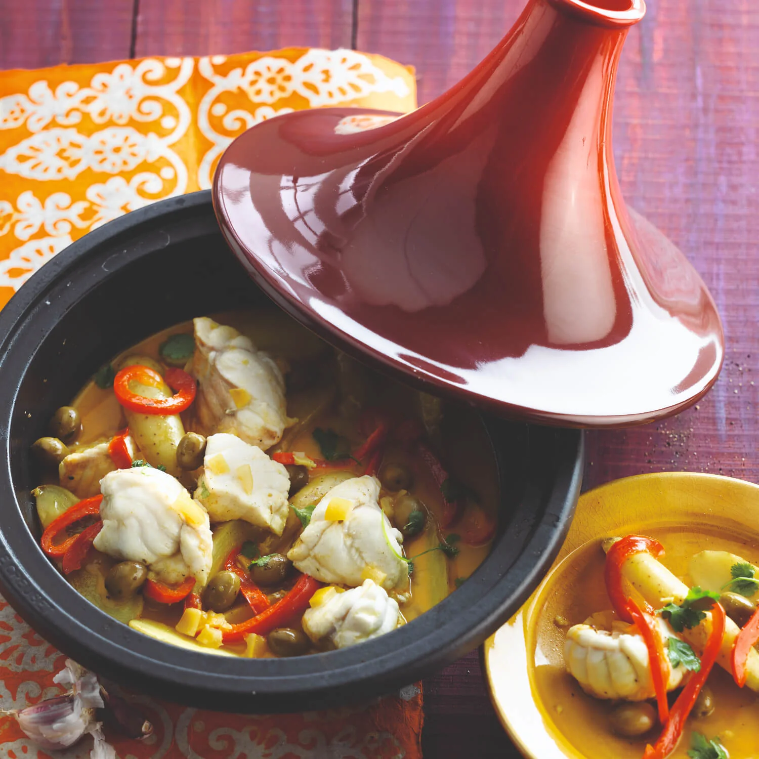 Le Creuset Cast Iron 31cm Round Tagine - Cerise - Image 8