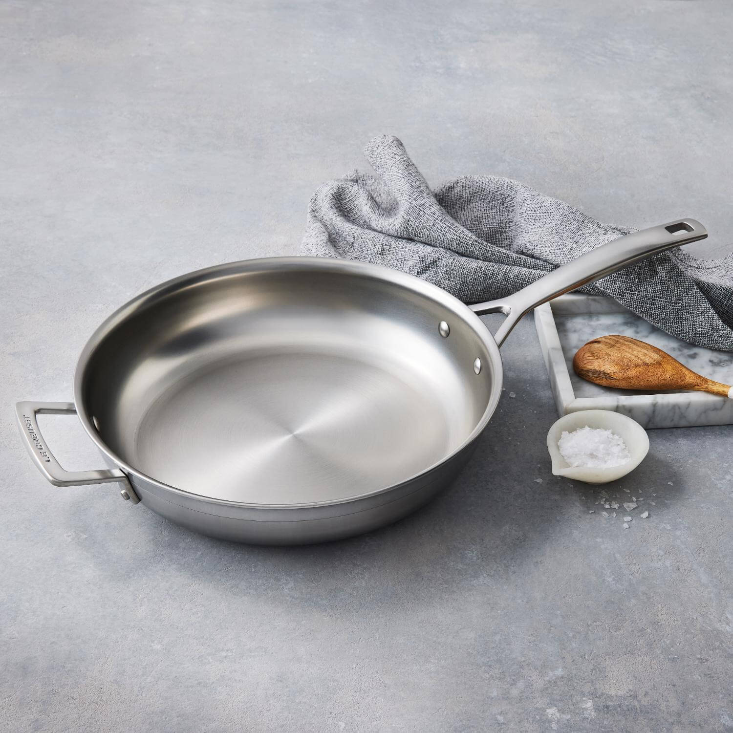 Le Creuset Classic 3-Ply Stainless Steel 30cm Uncoated Frying Pan with Helper Handle - Image 5