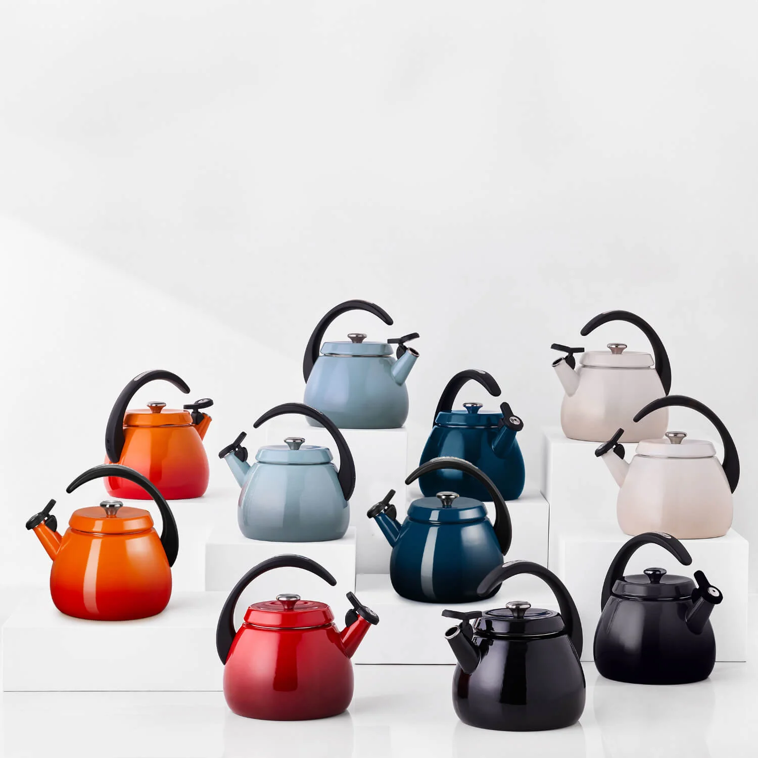 Le Creuset Cloche 2.1 Litre Stove Top Kettle - Sea Salt - Image 5