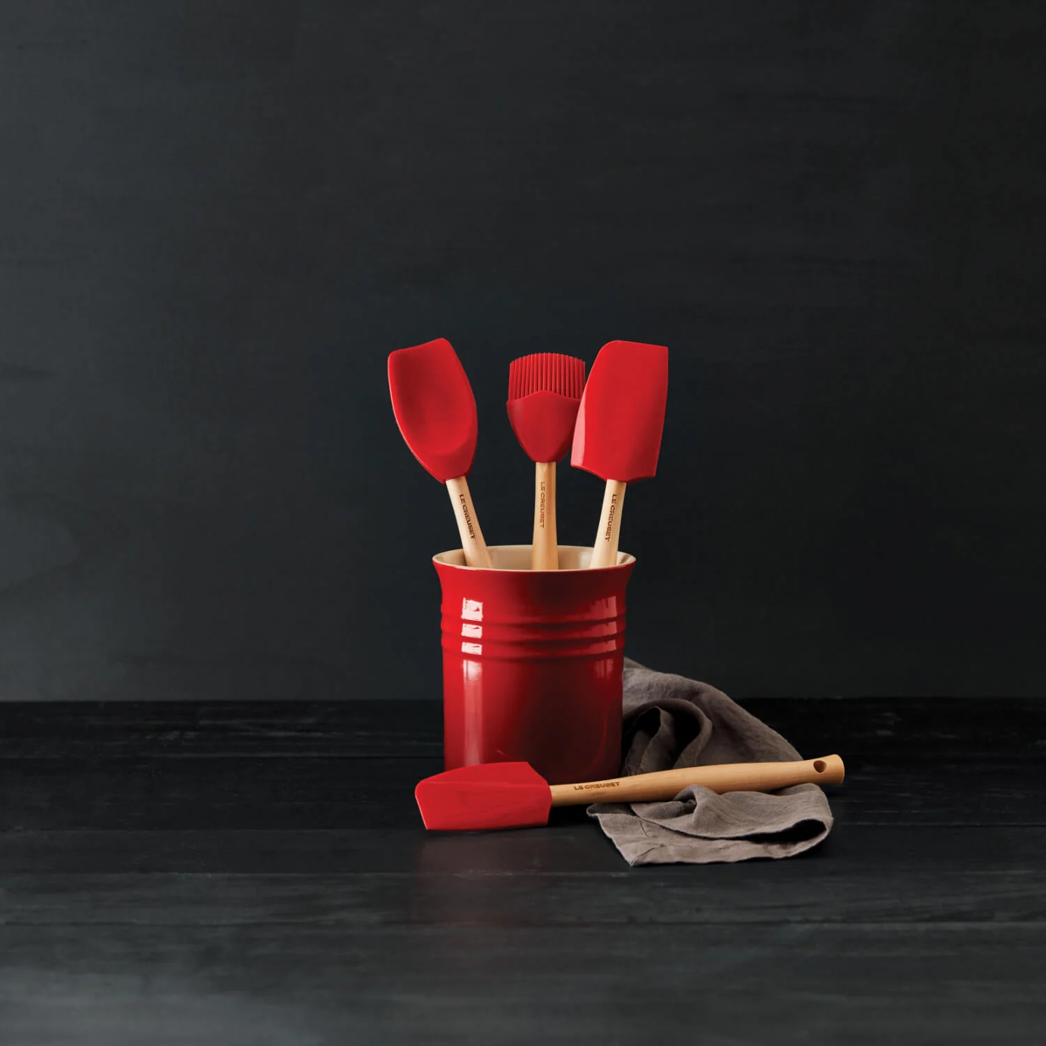 Le Creuset Craft 4-Piece Utensil Set with Stoneware Utensil Jar - Cerise - Image 4