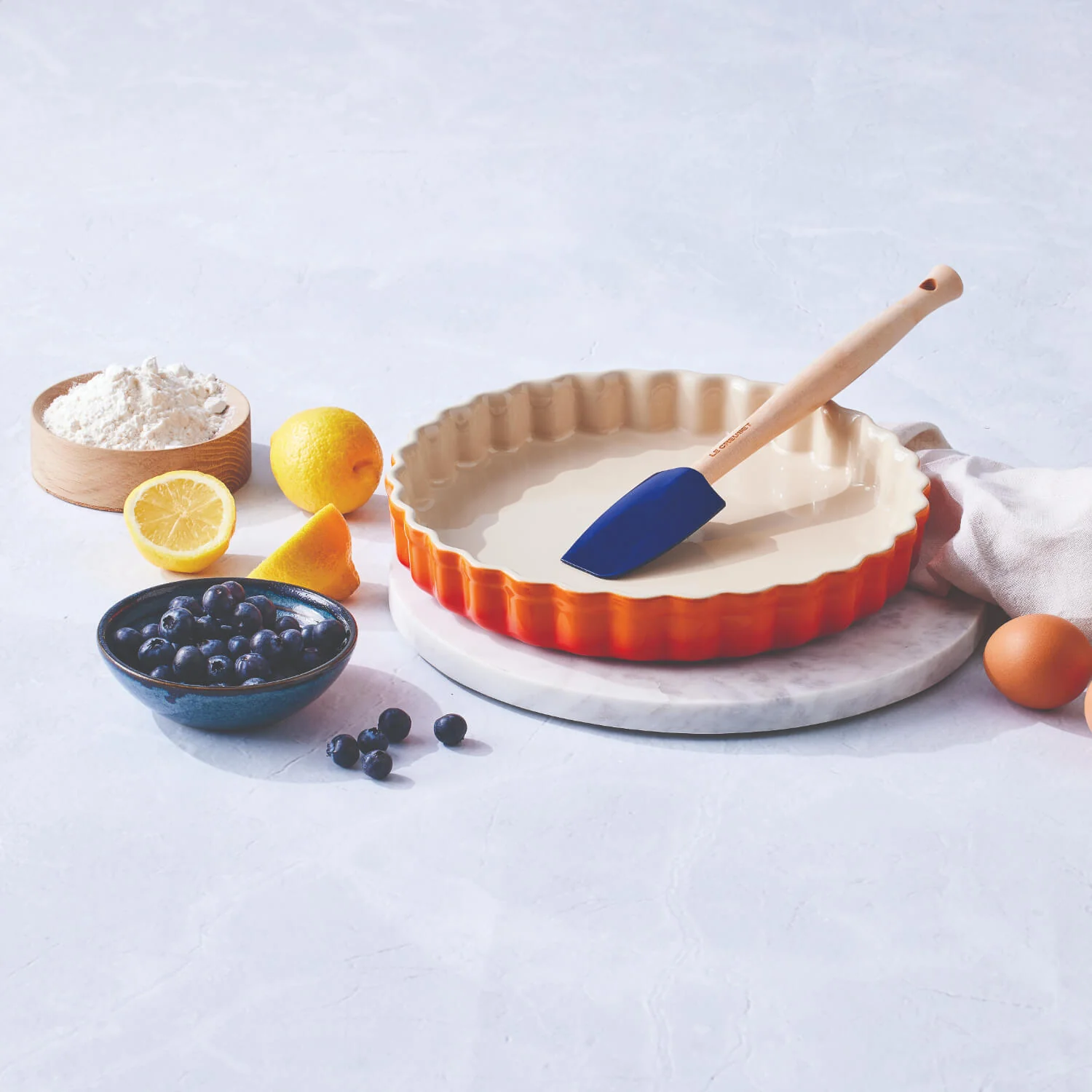 Le Creuset Craft Medium Silicone Spatula - Azure - Image 4