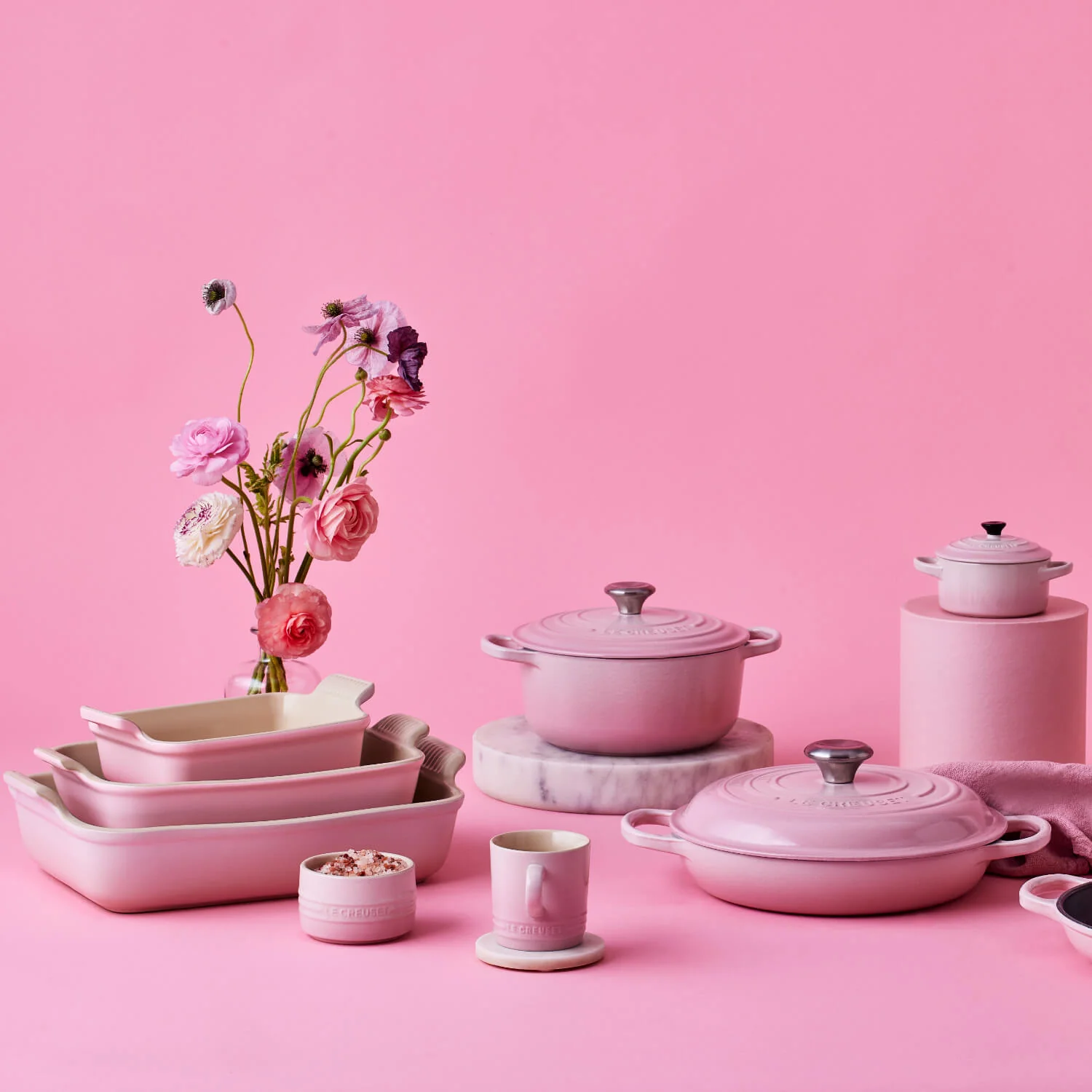 Le Creuset Stoneware Heritage 32cm Deep Rectangular Dish - Shell Pink - Image 5