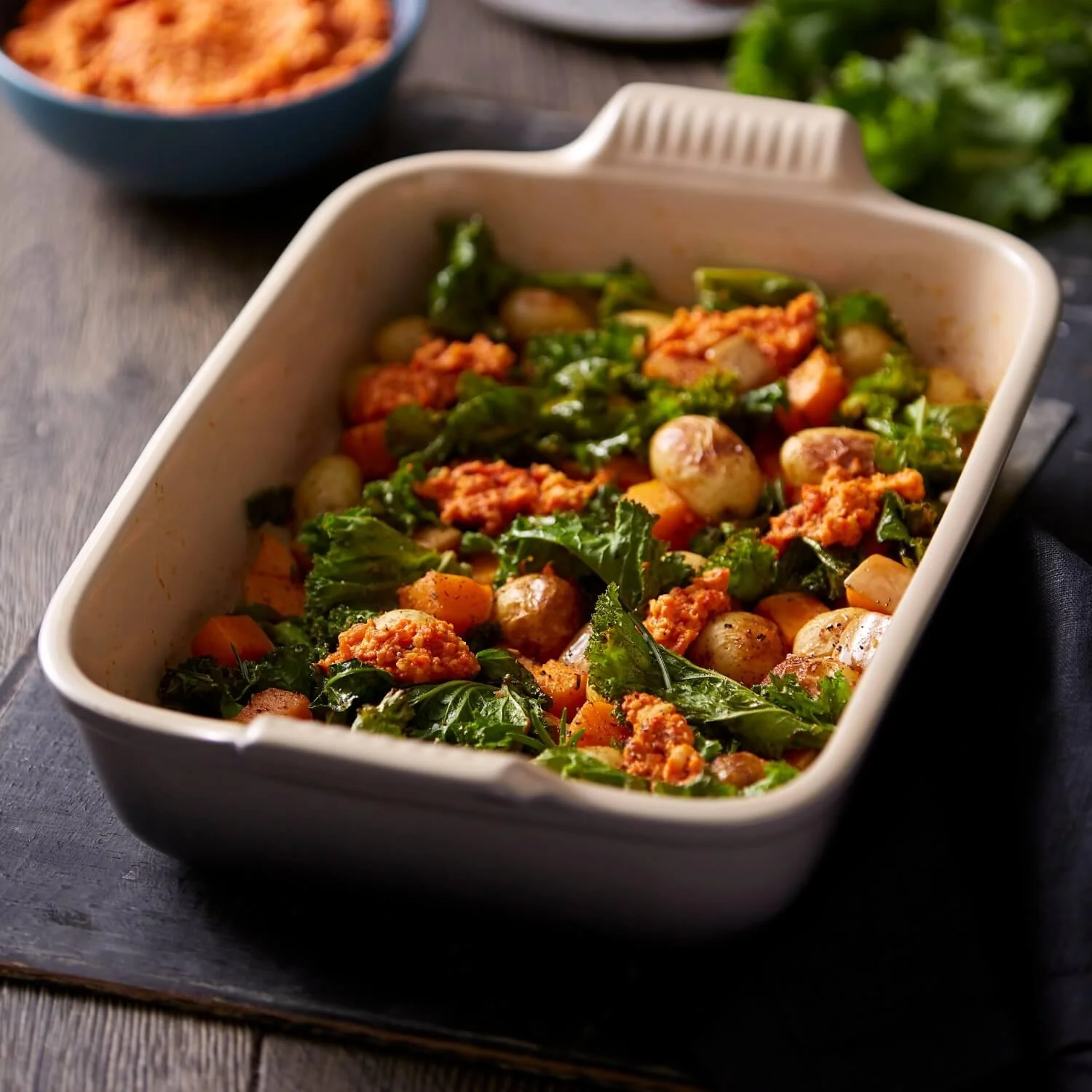 Le Creuset Stoneware Heritage 26cm Rectangular Deep Dish - Flint - Image 6