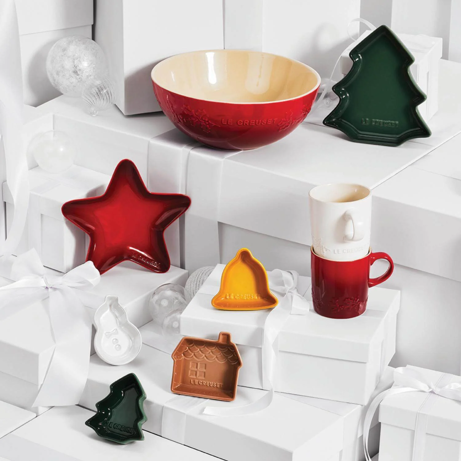 Le Creuset Holly Stoneware Cappuccino Mug - Artichaut - Image 5