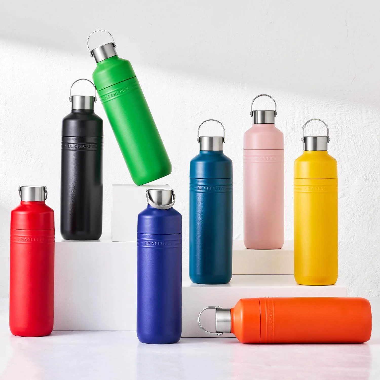 Le Creuset 'On The Go' 1-Litre Insulated Water Bottle - Azure - Image 6