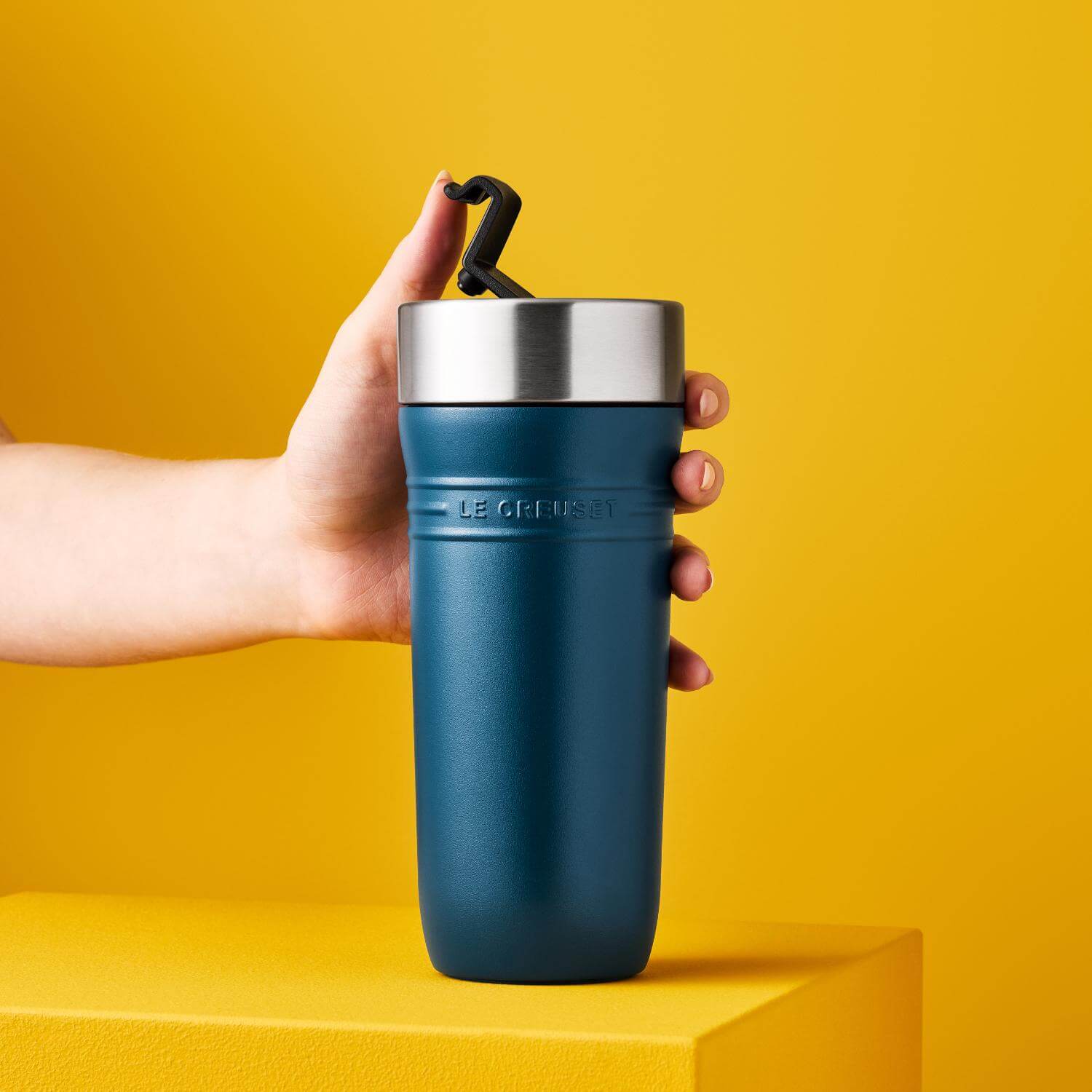 Le Creuset 'On The Go' 350ml Insulated Travel Mug - Deep Teal - Image 6
