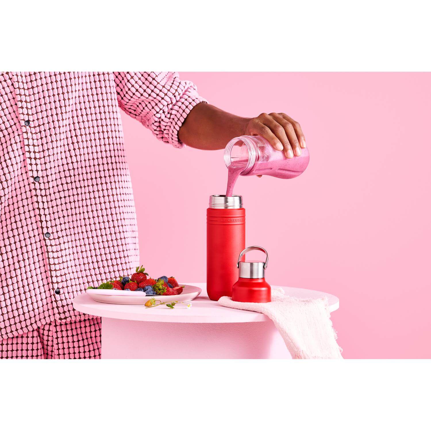 Le Creuset 'On The Go' 500ml Insulated Water Bottle - Volcanic - Image 8