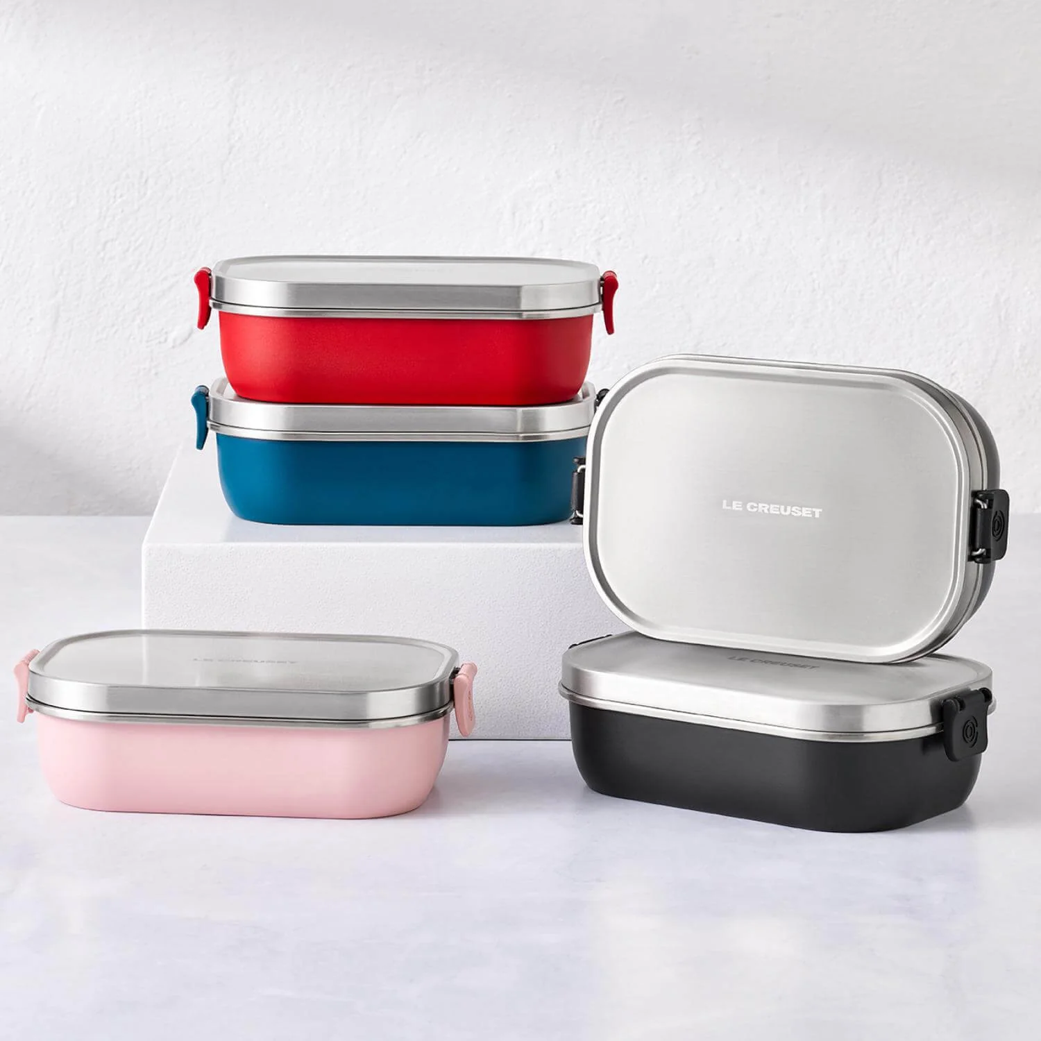 Le Creuset 'On The Go' Stainless Steel 900ml Rectangular Lunch Box - Shell Pink - Image 7