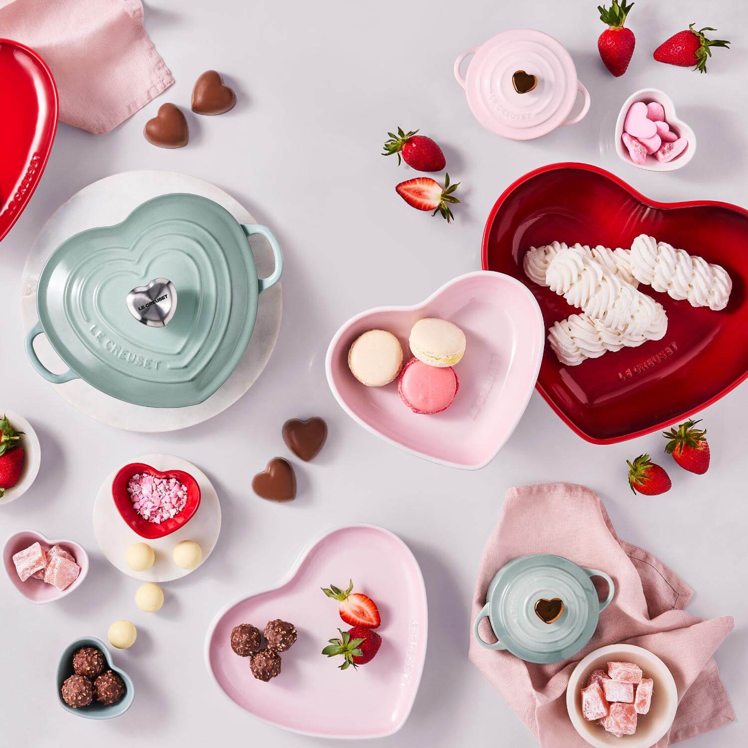 Le Creuset Set of 4 Mini Heart Stoneware Bowls - Cerise - Image 6