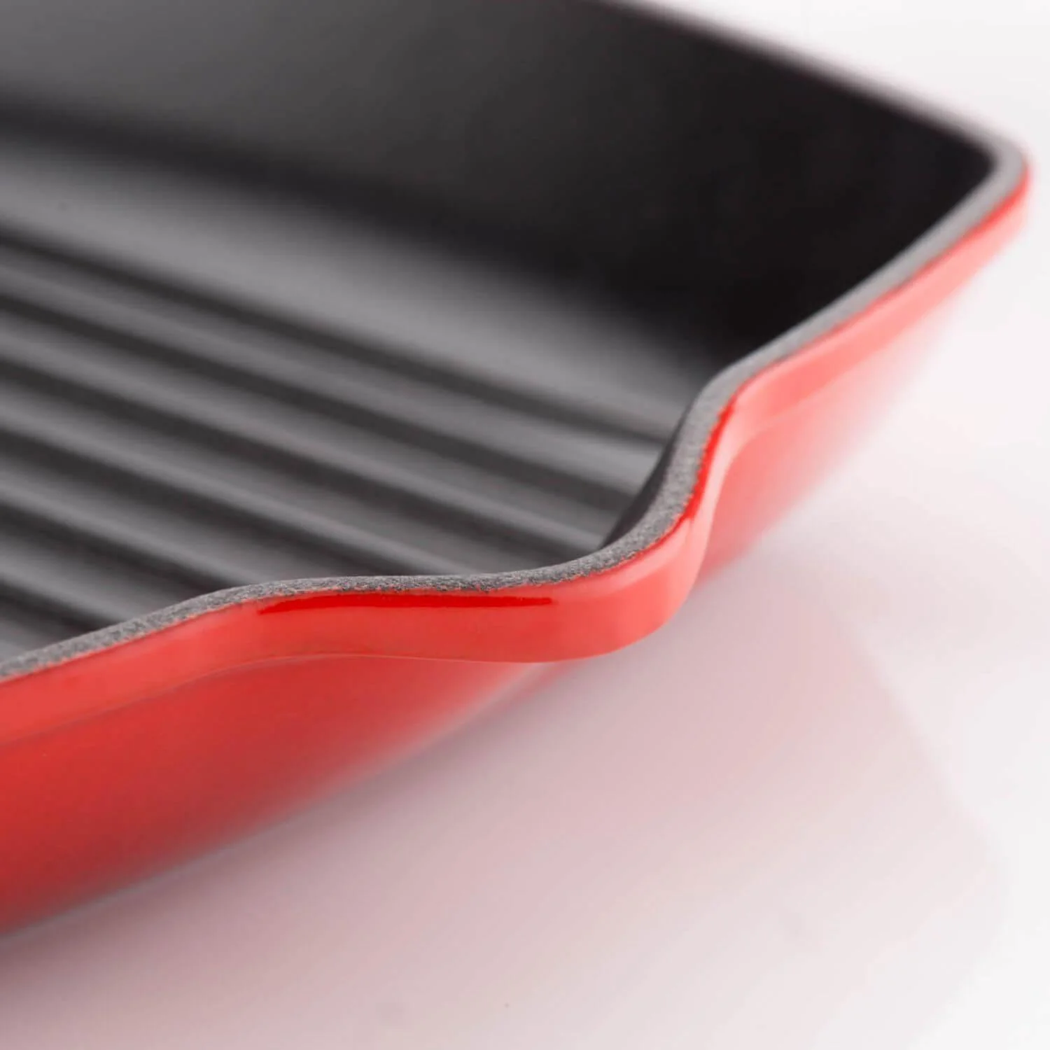 Le Creuset Signature Cast Iron 26cm Square Grillit - Cerise - Image 3