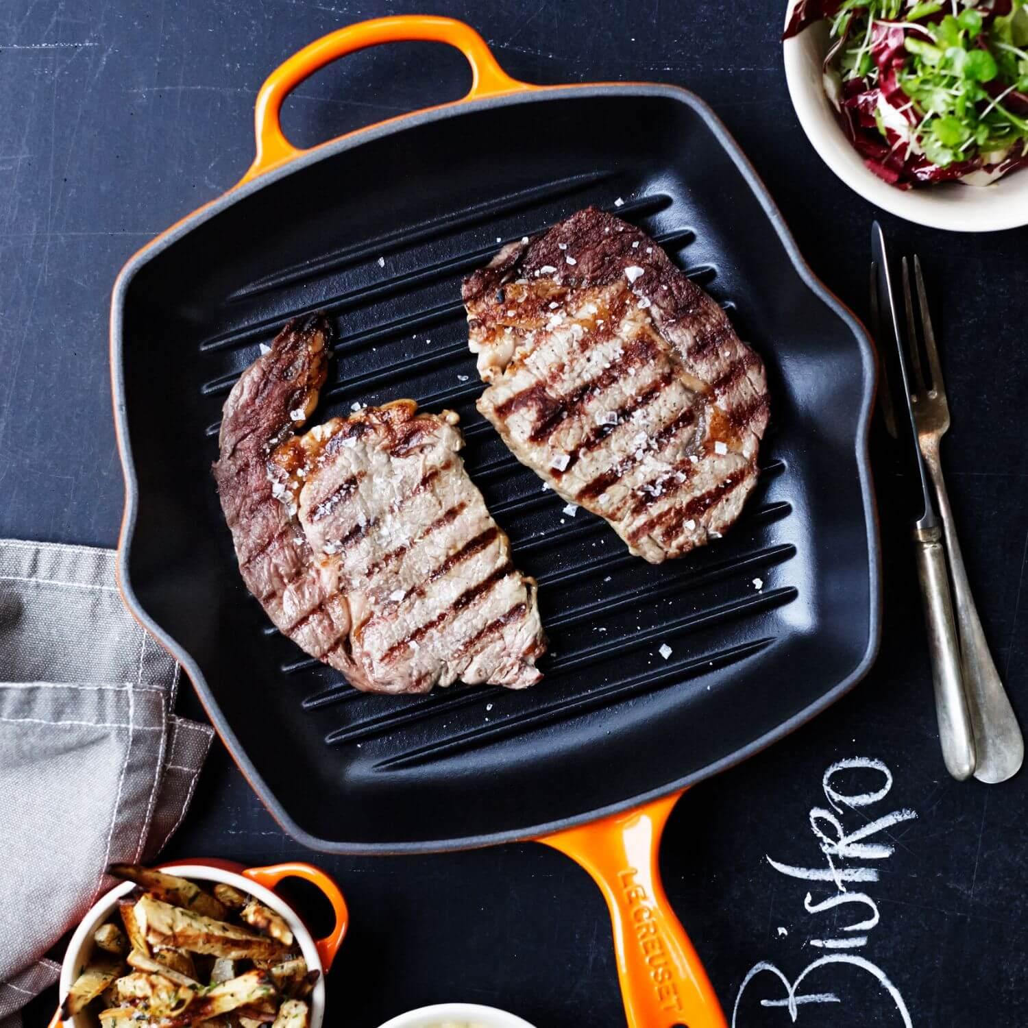 Le Creuset Signature Cast Iron 26cm Square Grillit - Volcanic - Image 4