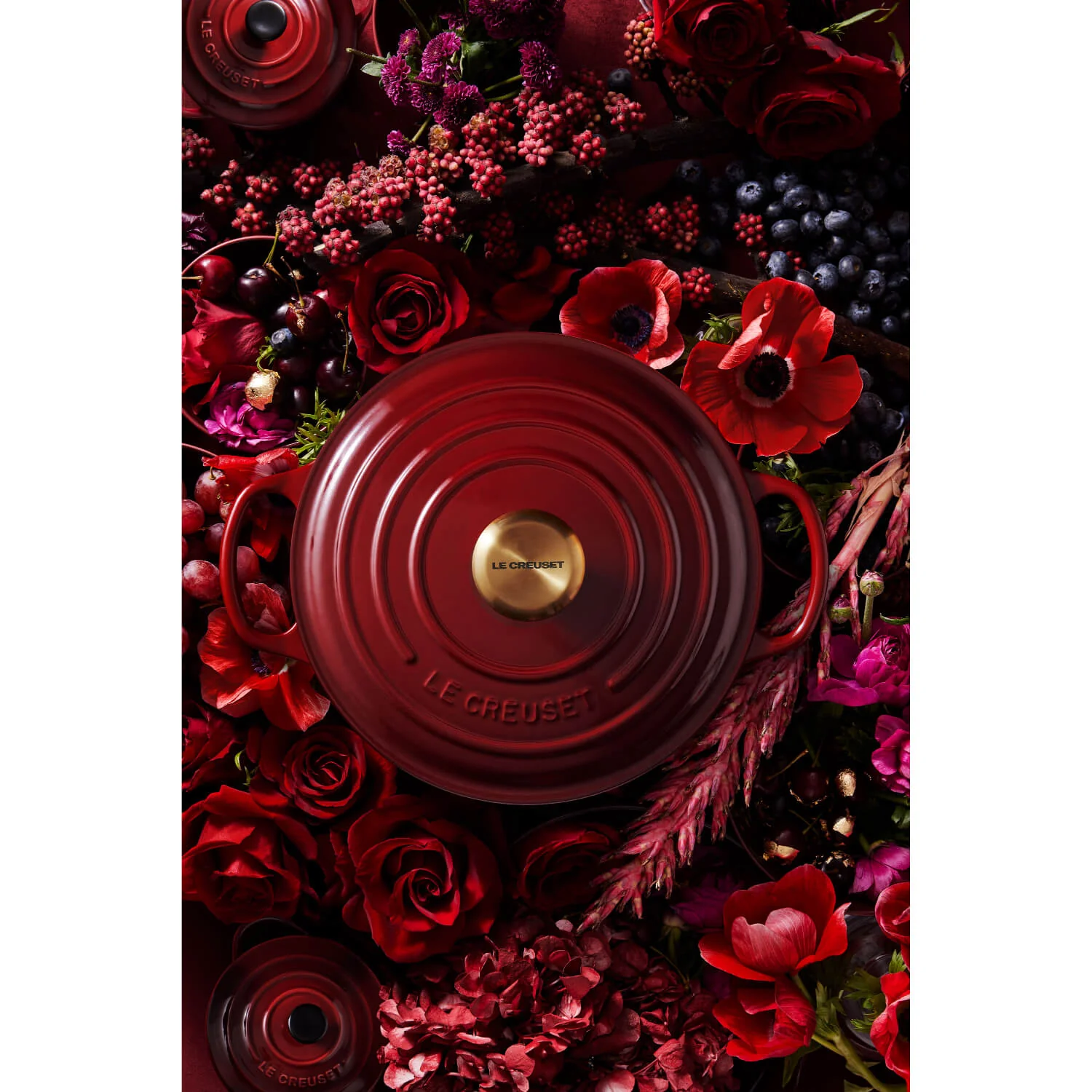 Le Creuset Signature Cast Iron 22cm Round Casserole - Garnet - Image 9