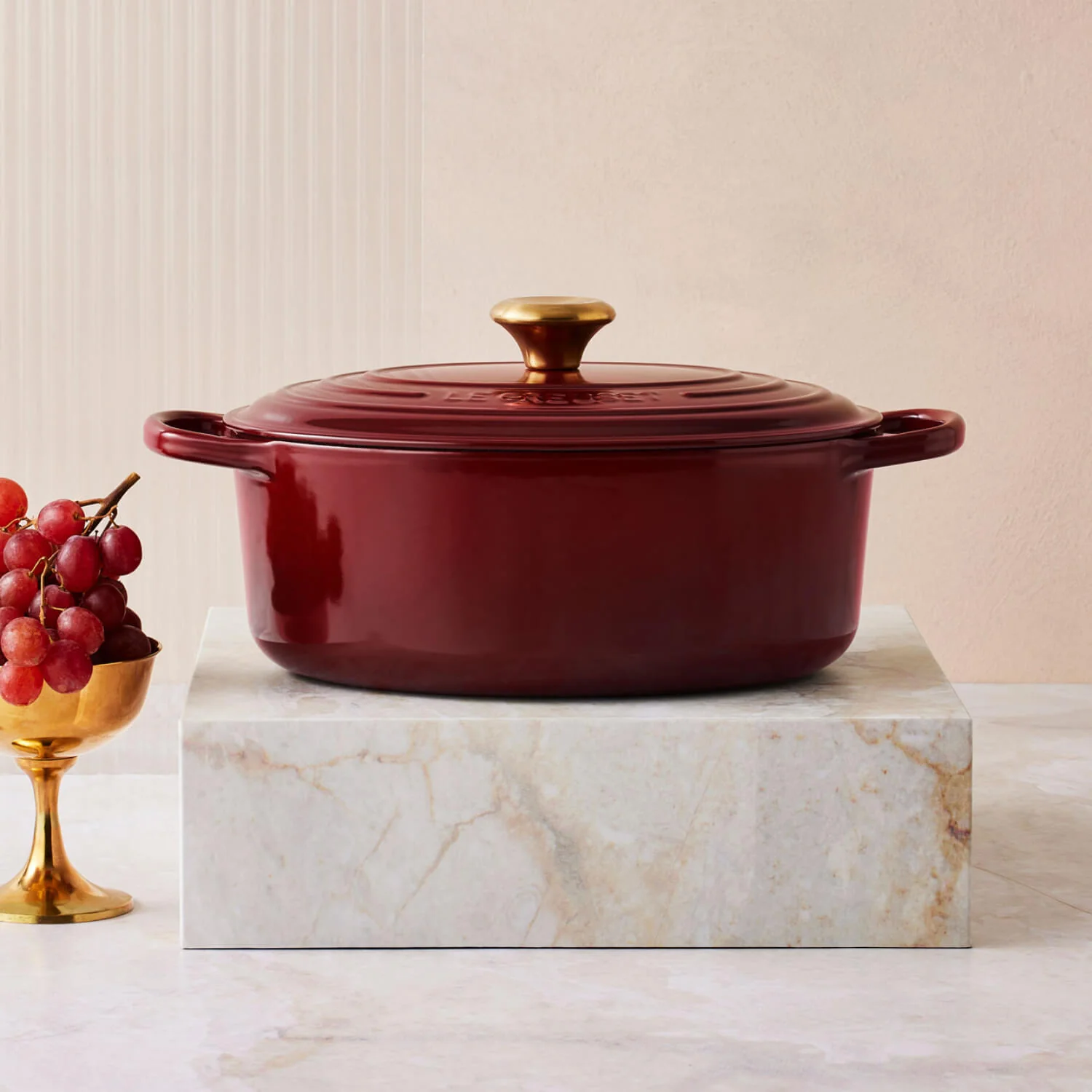 Le Creuset Signature Cast Iron 29cm Oval Casserole - Garnet - Image 6