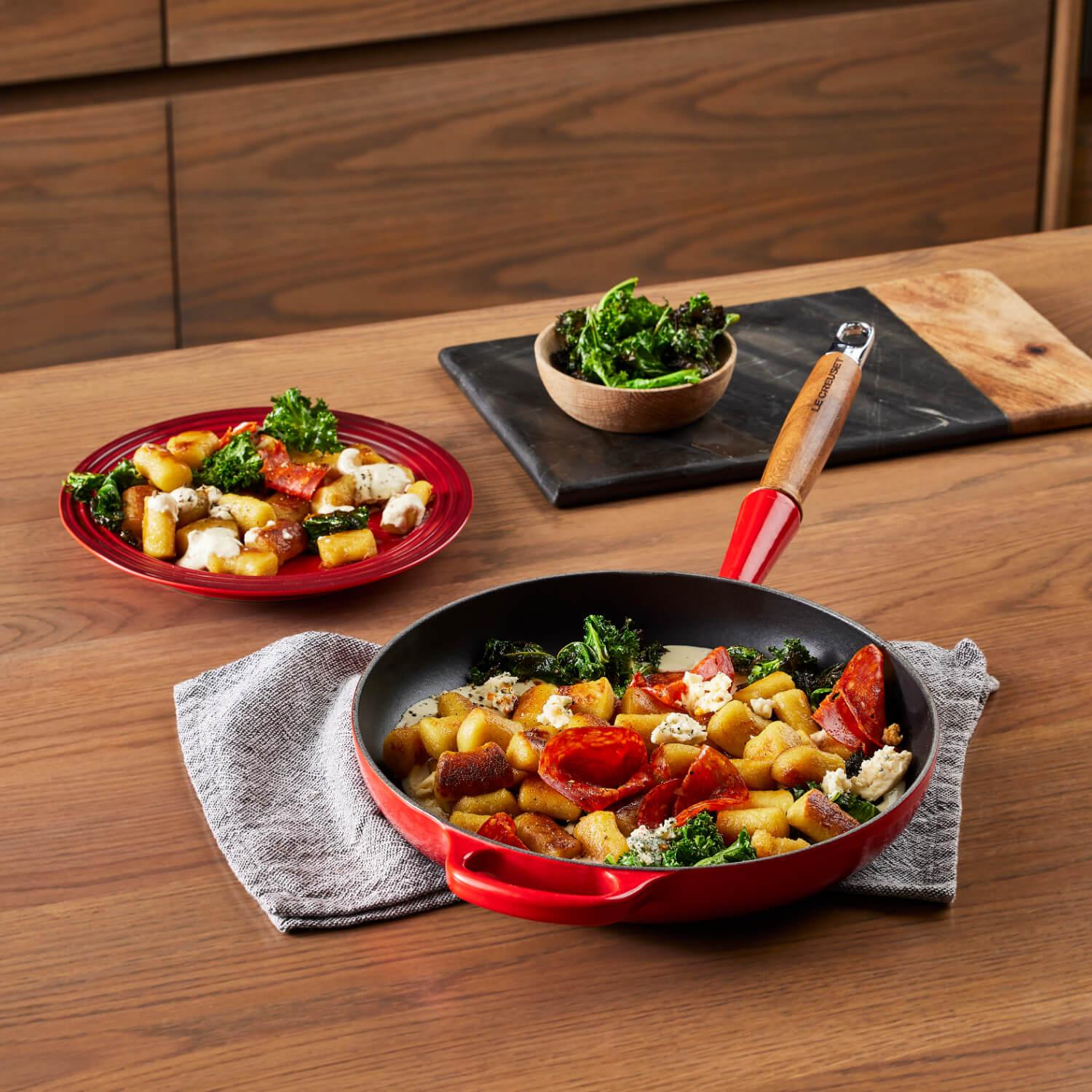 Le Creuset Signature 5 Piece Cast Iron Cookware Set - Cerise - Image 15