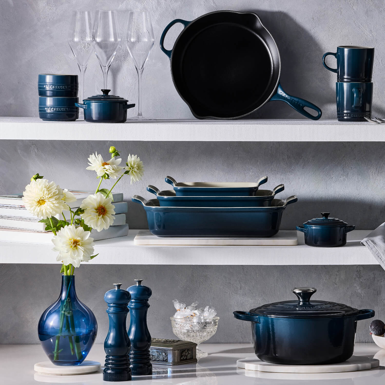Le Creuset Signature Cast Iron 20cm Round Casserole - Nuit - Image 8