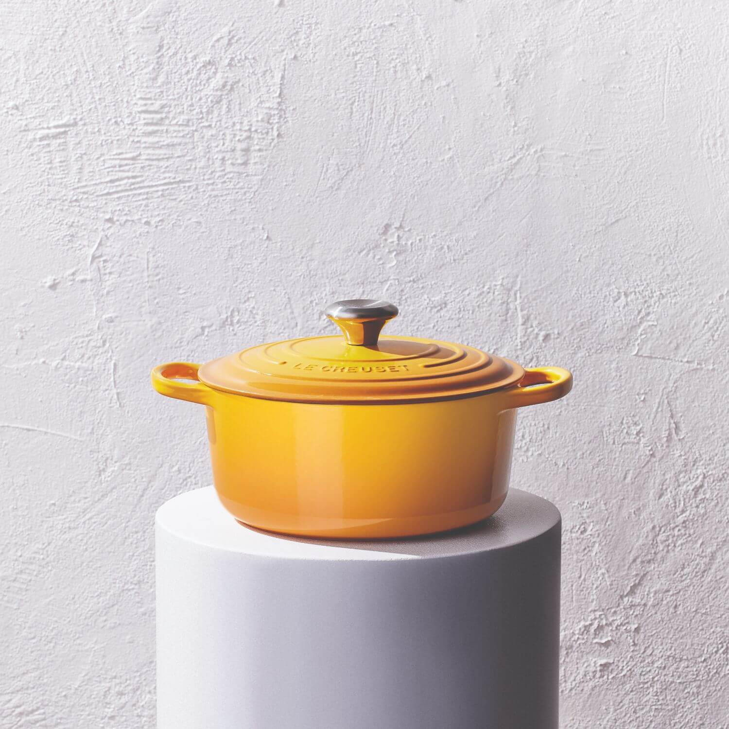 Le Creuset Signature Cast Iron 24cm Round Casserole - Nectar - Image 6