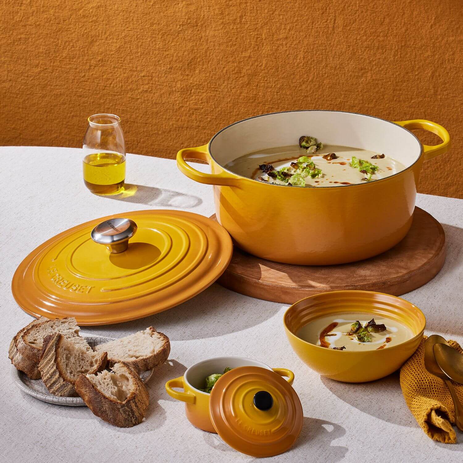 Le Creuset Signature Cast Iron 24cm Round Casserole - Nectar - Image 8