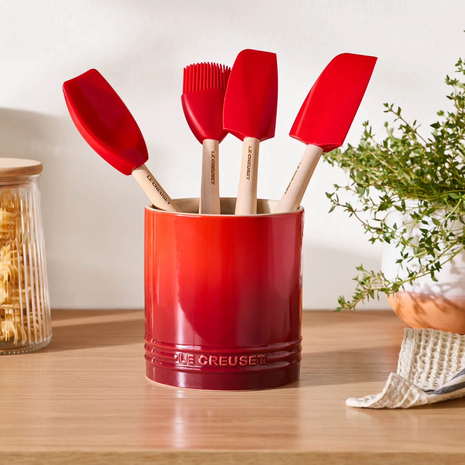 Le Creuset Signature Stoneware 1.1 Litre Utensil Jar - Cerise - Image 5