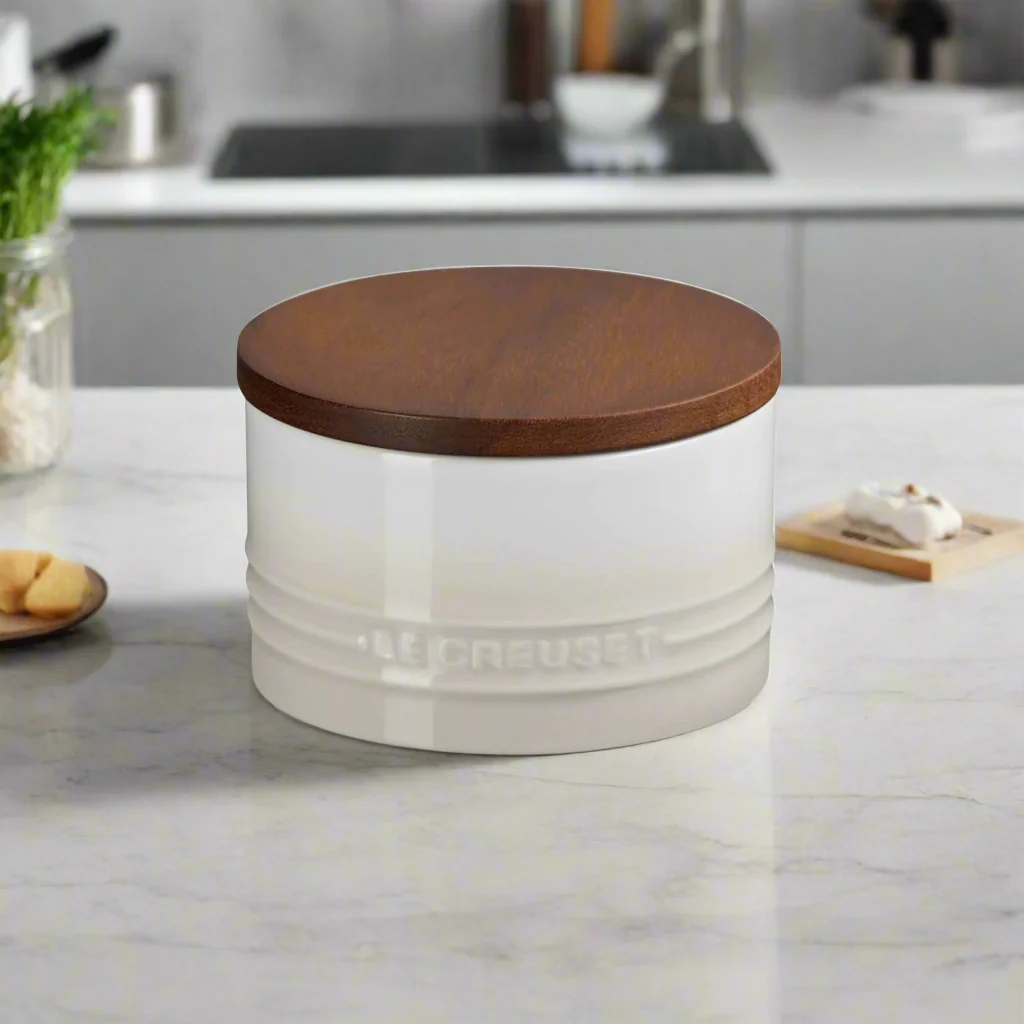 Le Creuset Stoneware Signature 470ml Storage Jar with Wooden Lid - Meringue - Image 6