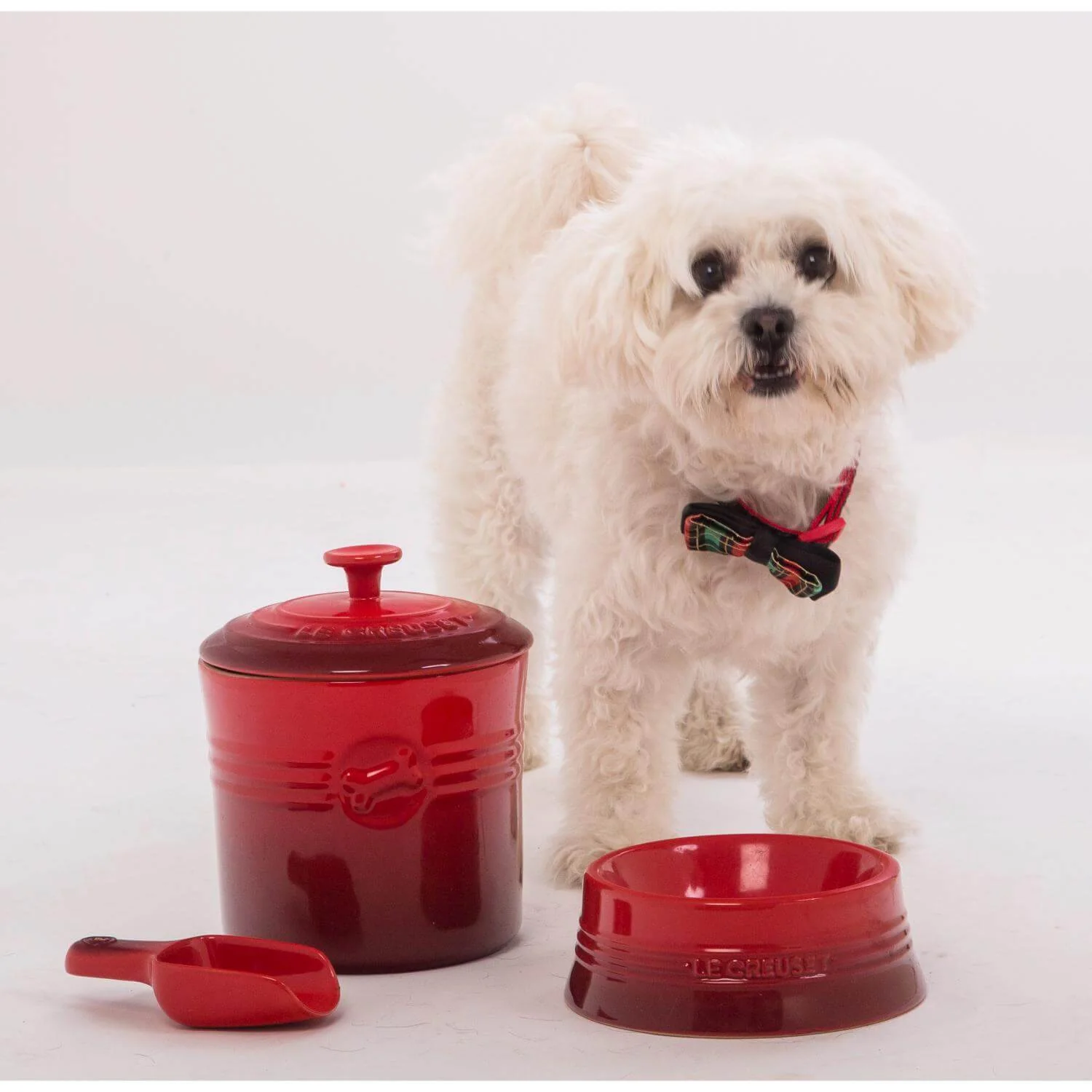 Le Creuset Stoneware 23cm Large Dog Bowl - Cerise - Image 5
