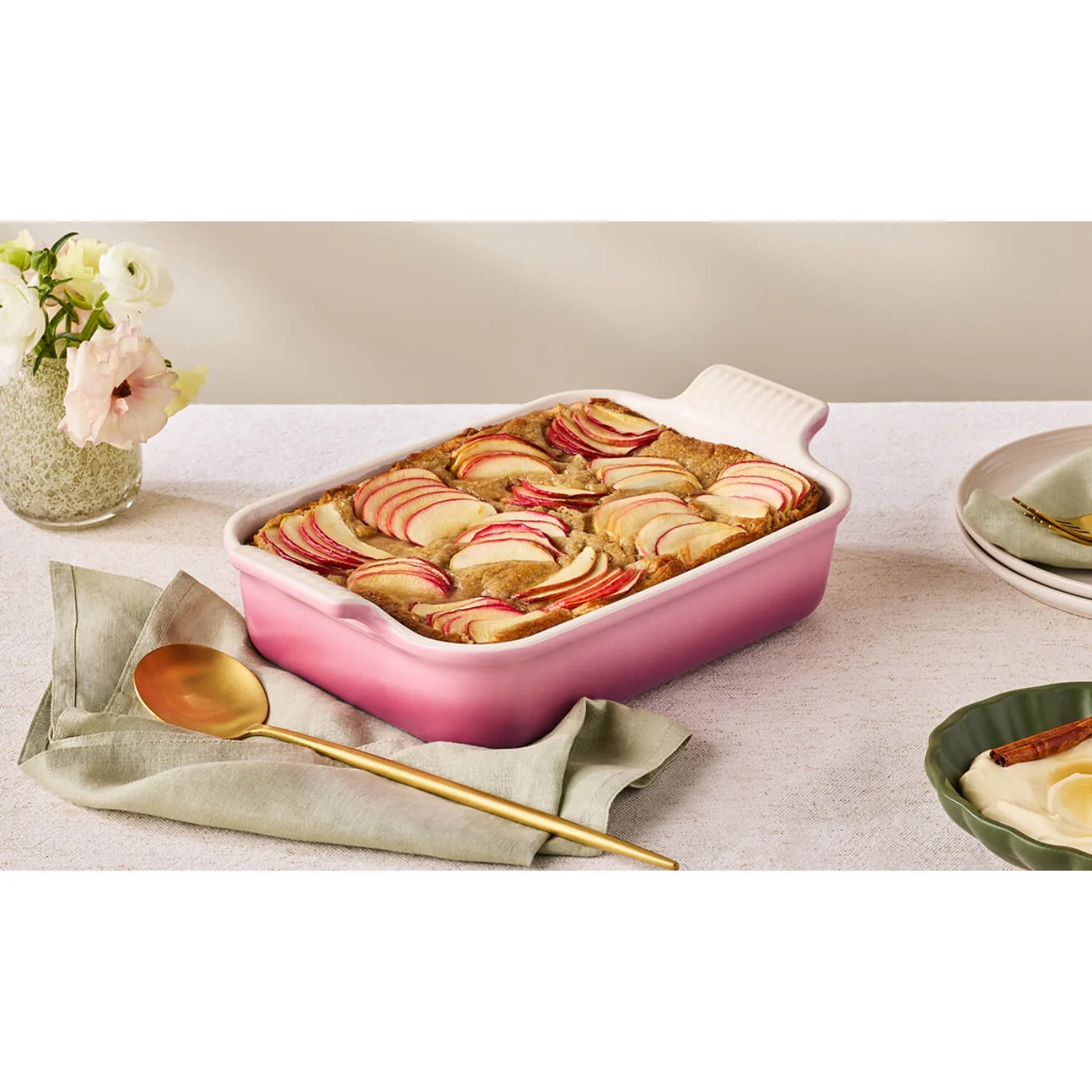 Le Creuset Stoneware Heritage 26cm Rectanuglar Dish - Rose Quartz - Image 7