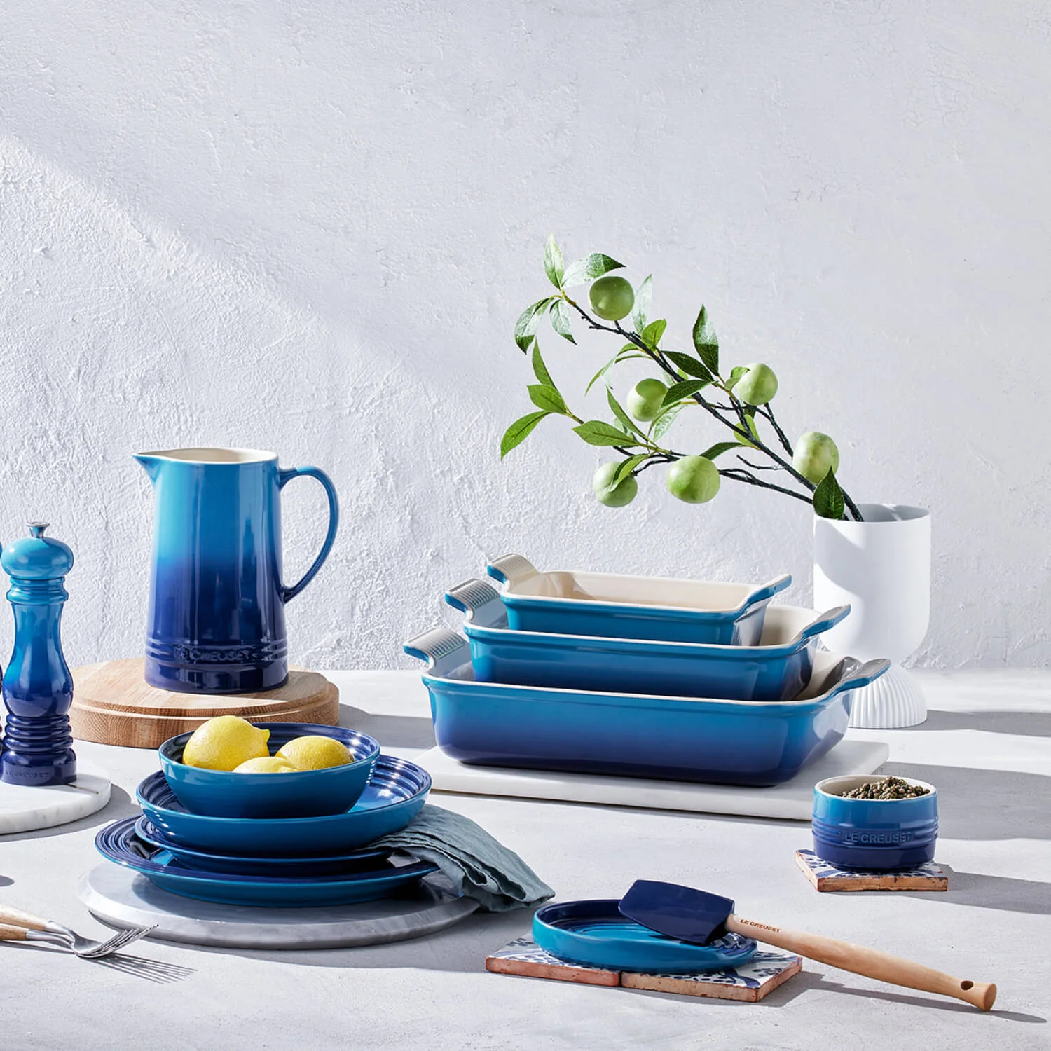 Le Creuset Stoneware Oval Spoon Rest - Azure - Image 5