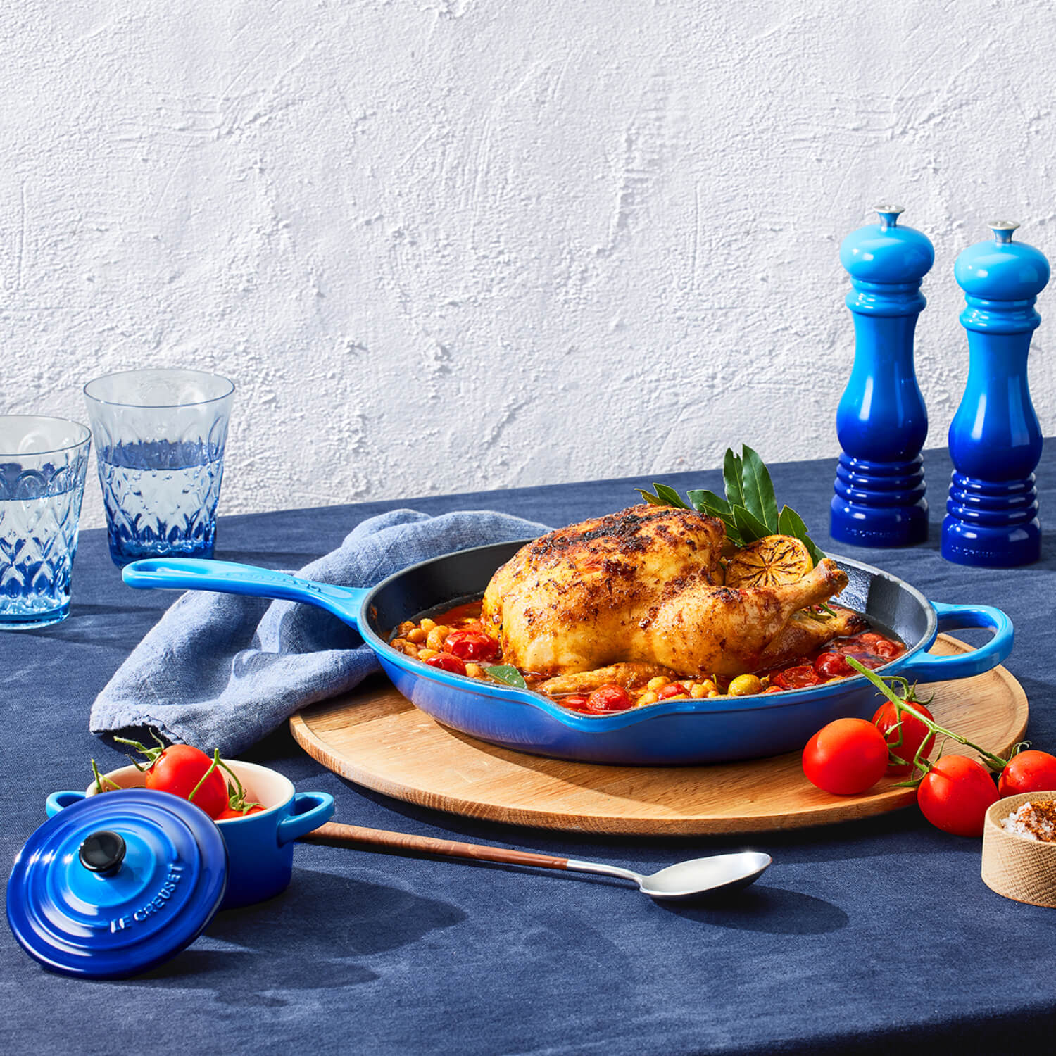 Le Creuset Stoneware Petite Round Casserole - Azure - Image 6