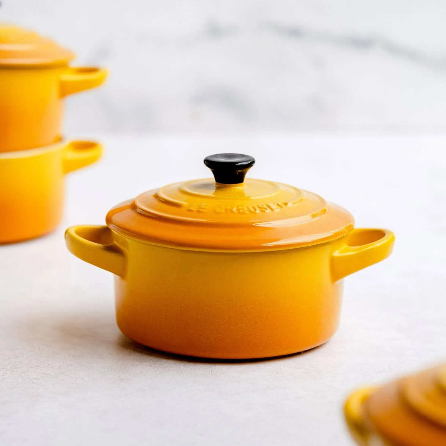Le Creuset Stoneware Petite Round Casserole - Nectar - Image 6