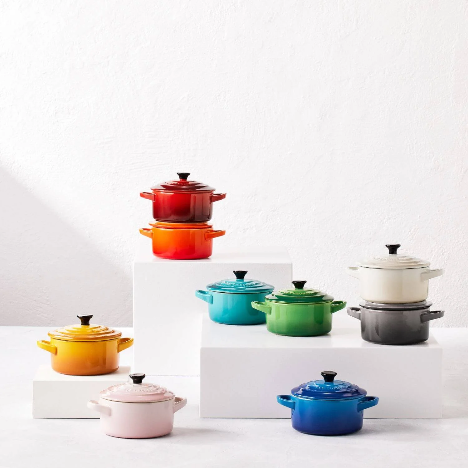 Le Creuset Stoneware Petite Round Casserole - Nectar - Image 8