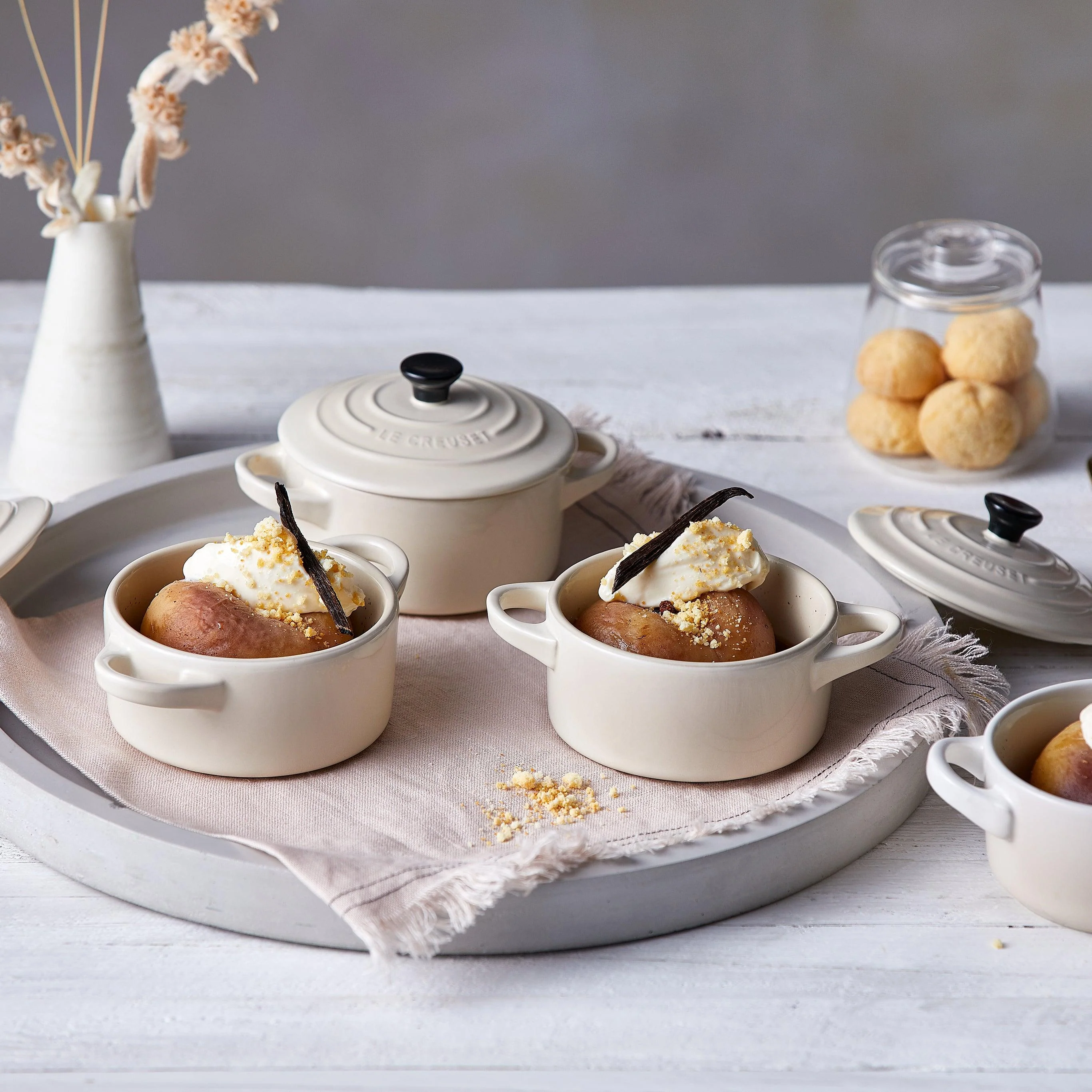 Le Creuset Stoneware Petite Round Casserole - Meringue - Image 6