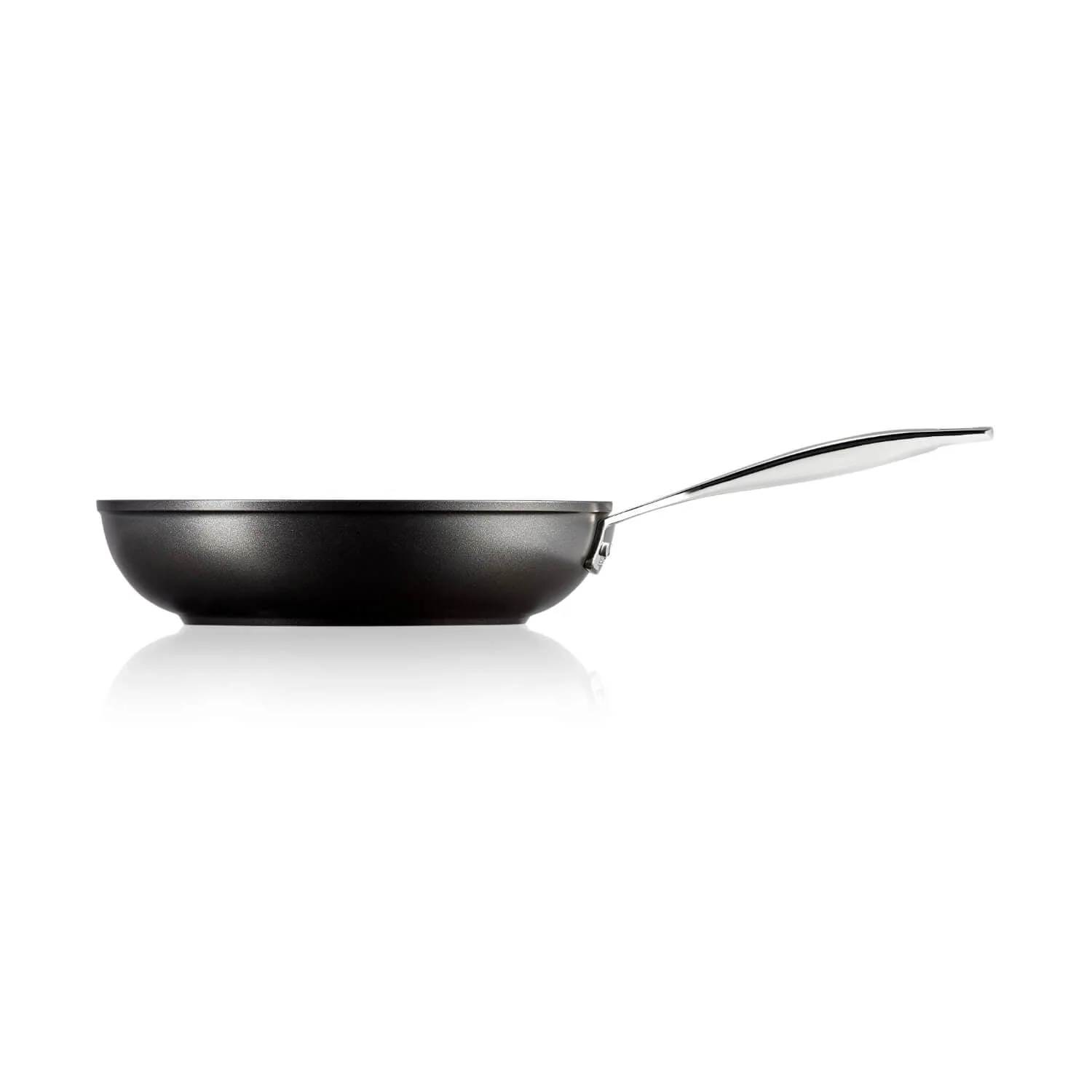 Le Creuset Toughened Non-Stick Deep Frying Pan - 26cm - Image 3